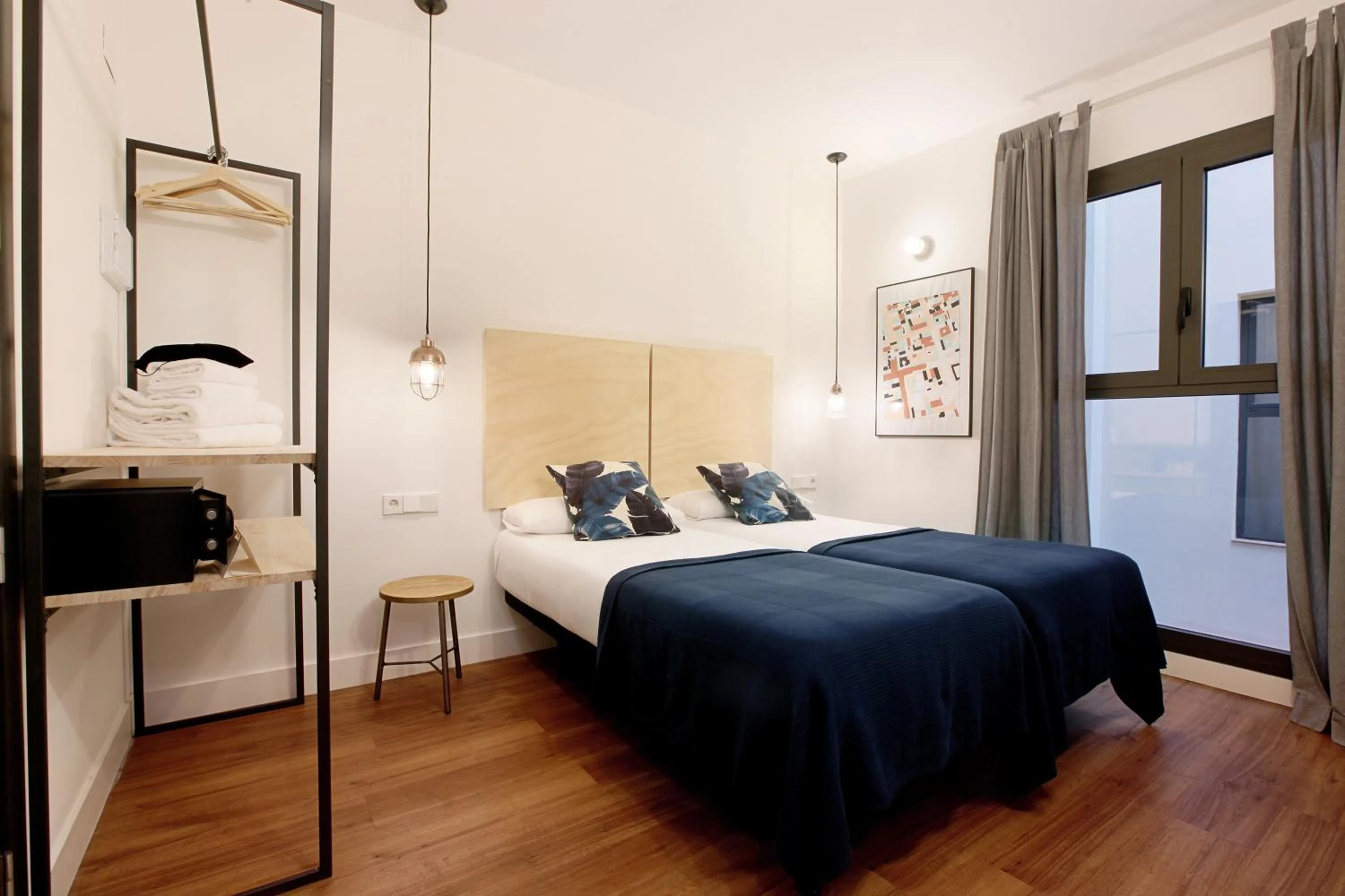 Photo of the whole room, Bed in Magatzem 128