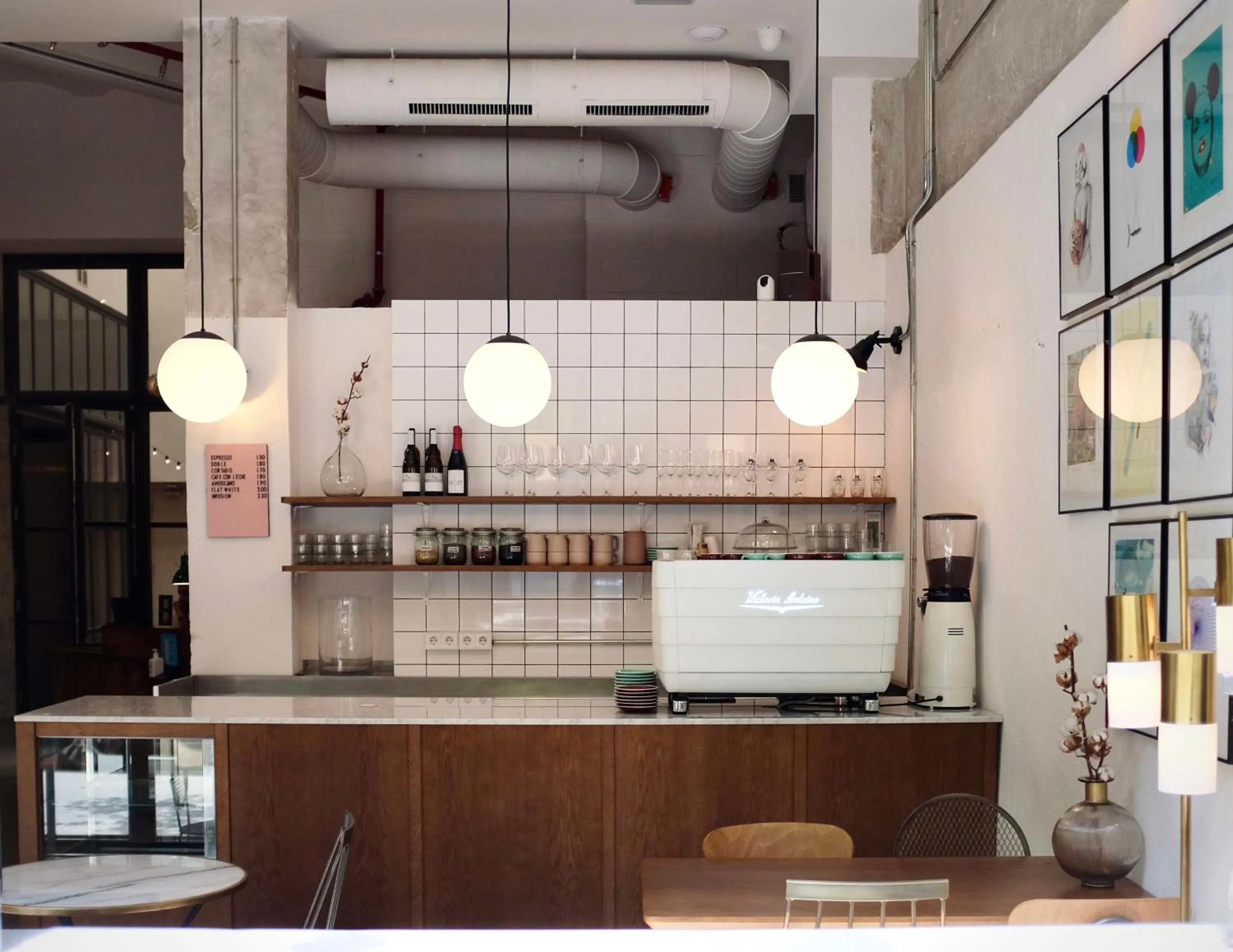 Kitchen or kitchenette in Magatzem 128