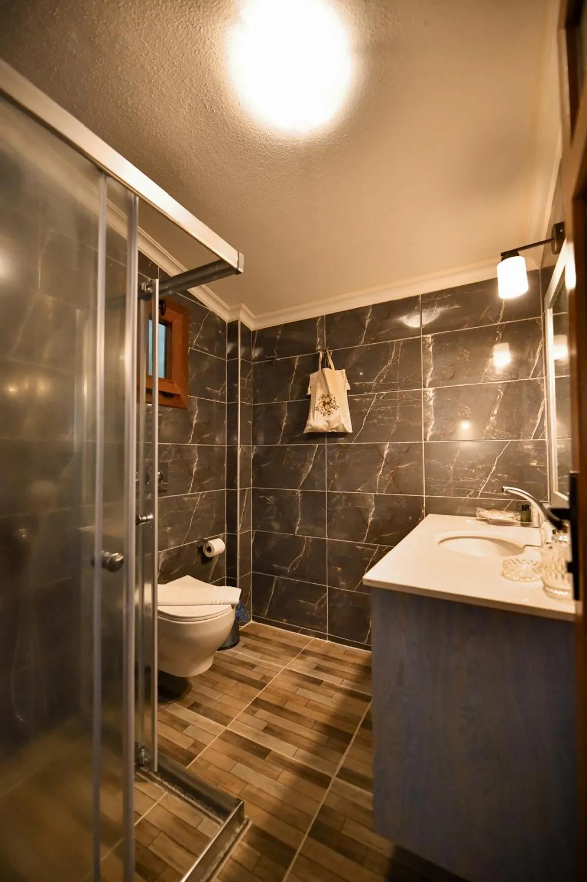 Shower in Pyramid Boutique Hotel