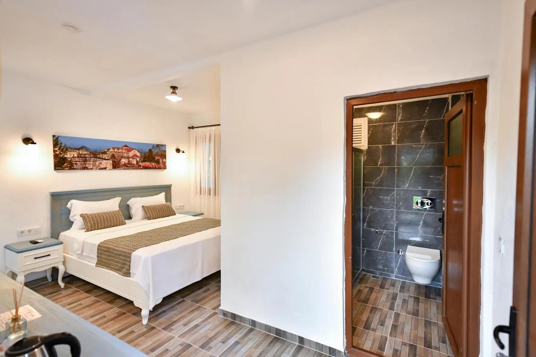 Shower, Bed in Pyramid Boutique Hotel