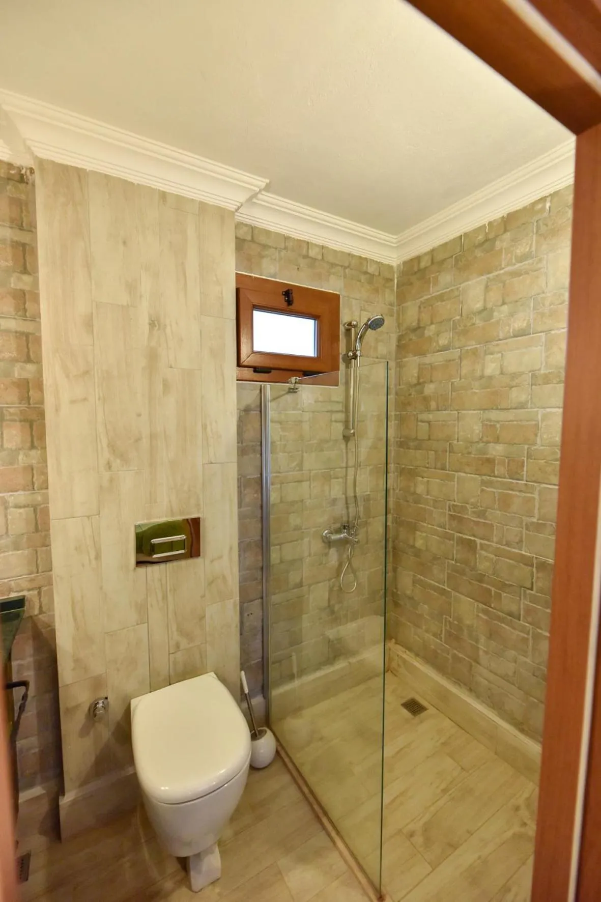 Shower in Pyramid Boutique Hotel