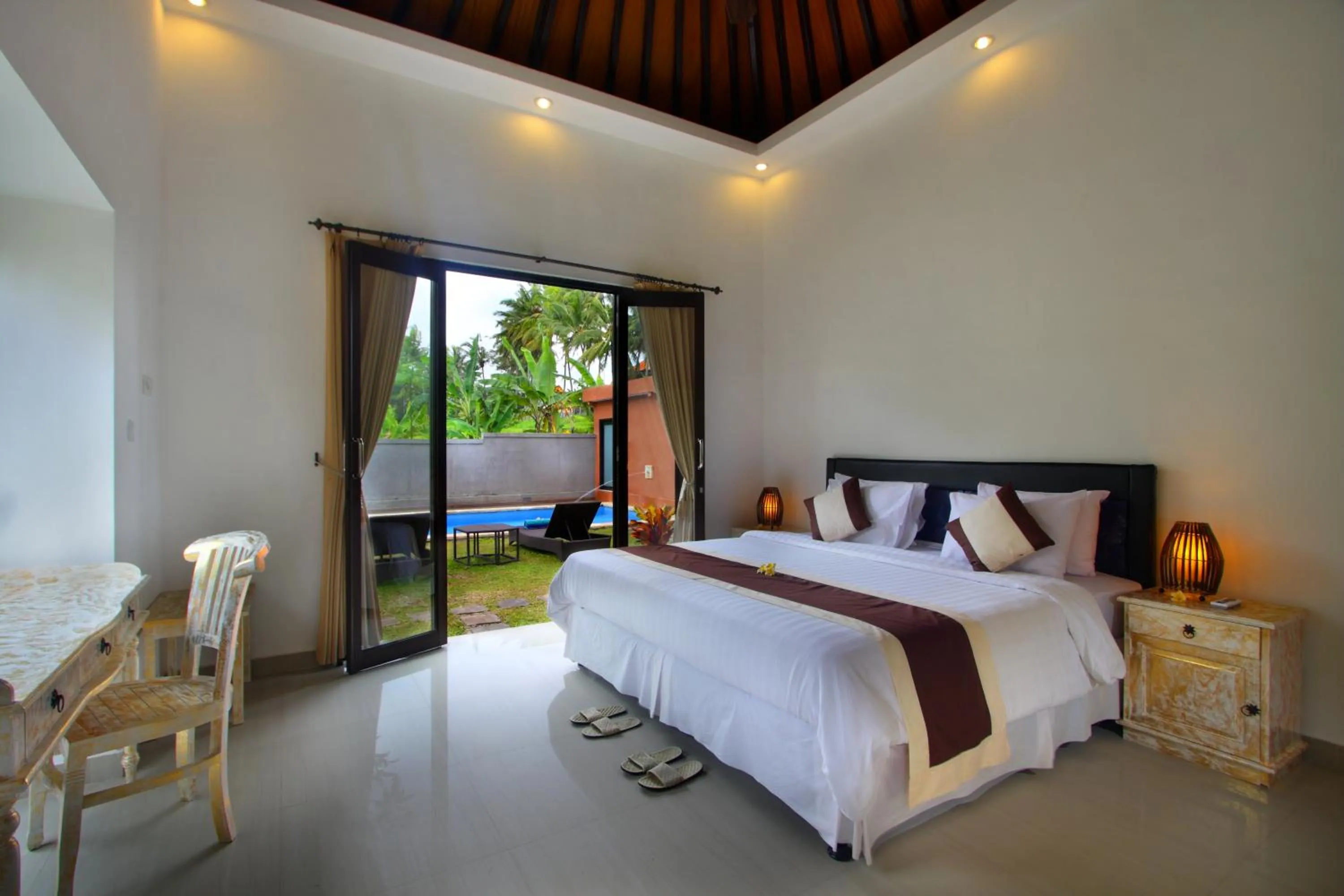 Bed in Alam Sembuwuk Ubud