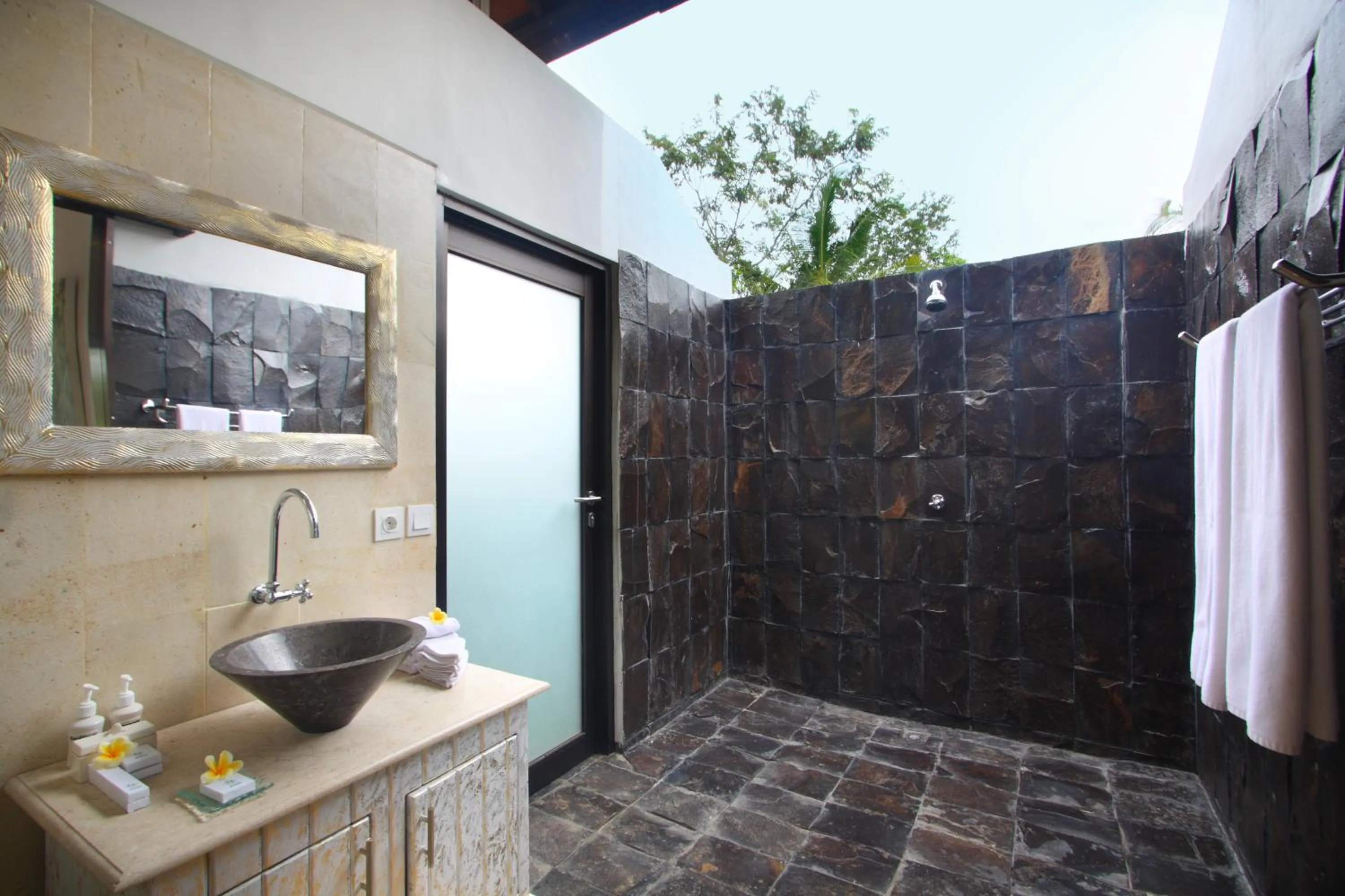 Bathroom in Alam Sembuwuk Ubud
