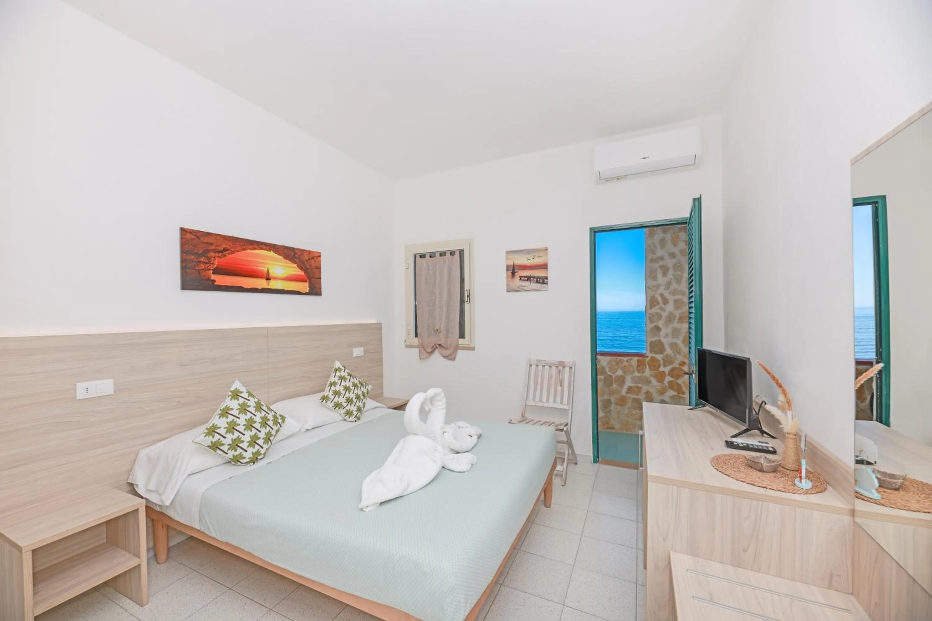 Bed in Hotel Le Ghiaie