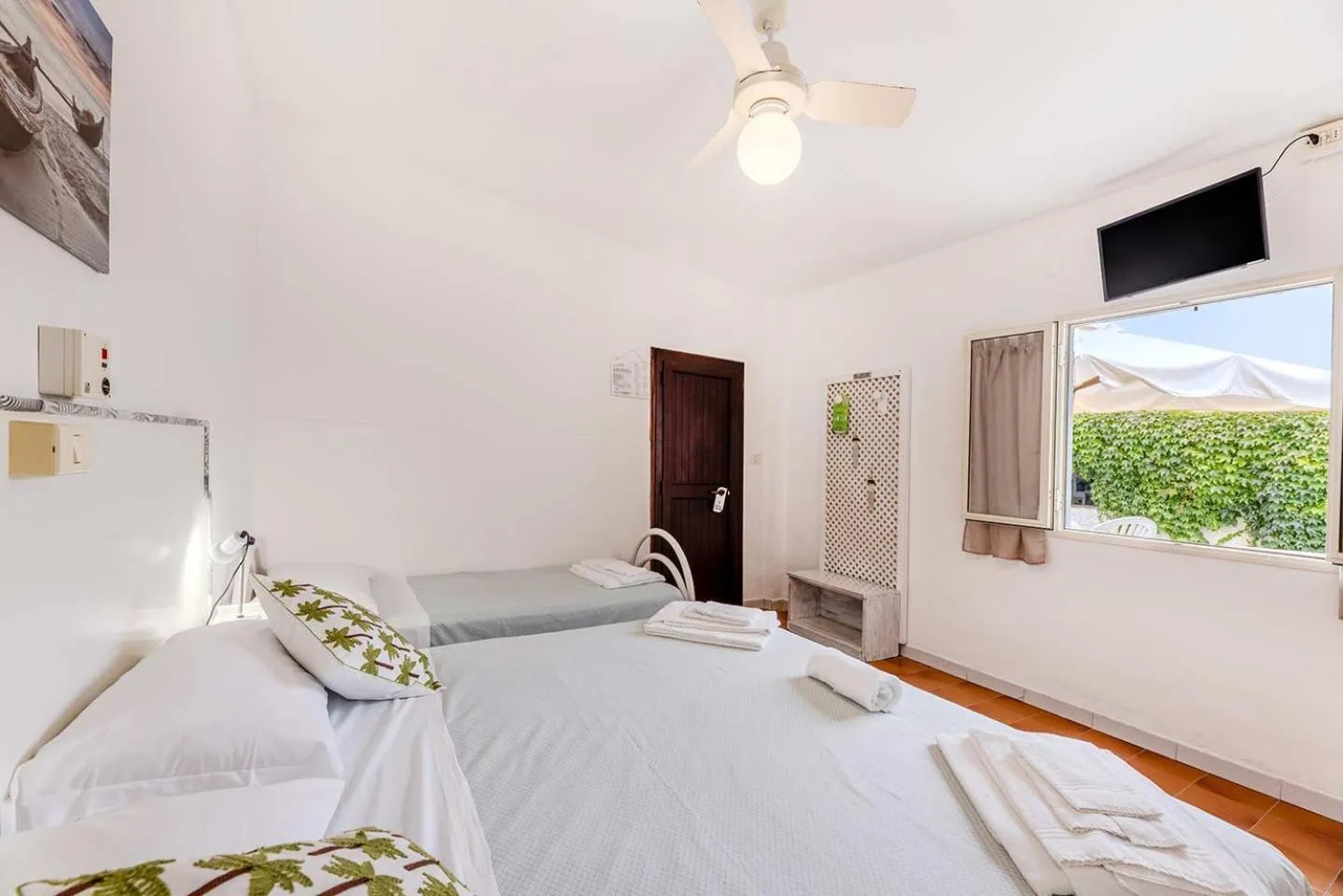 Bed in Hotel Le Ghiaie