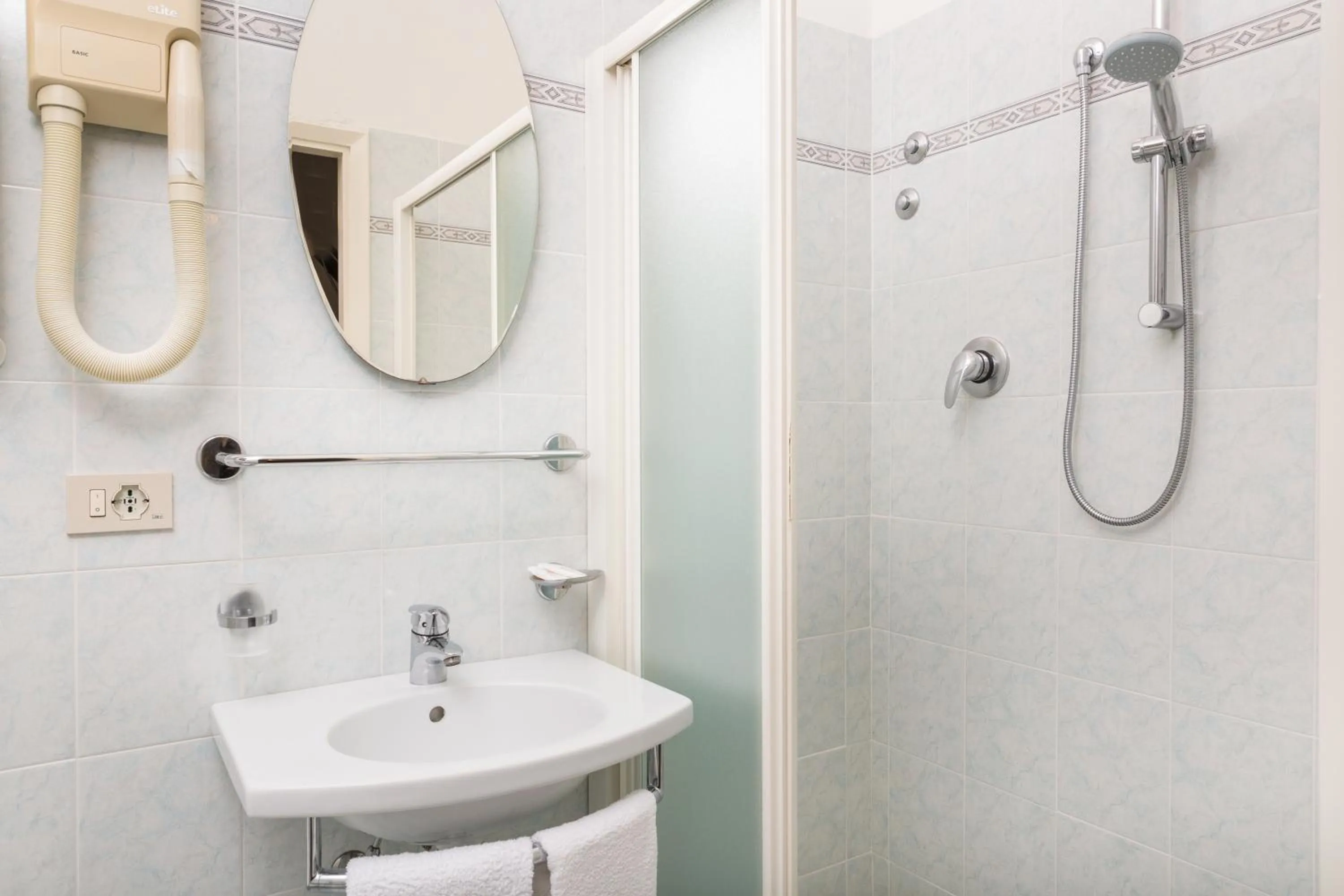 Bathroom in Hotel Parini