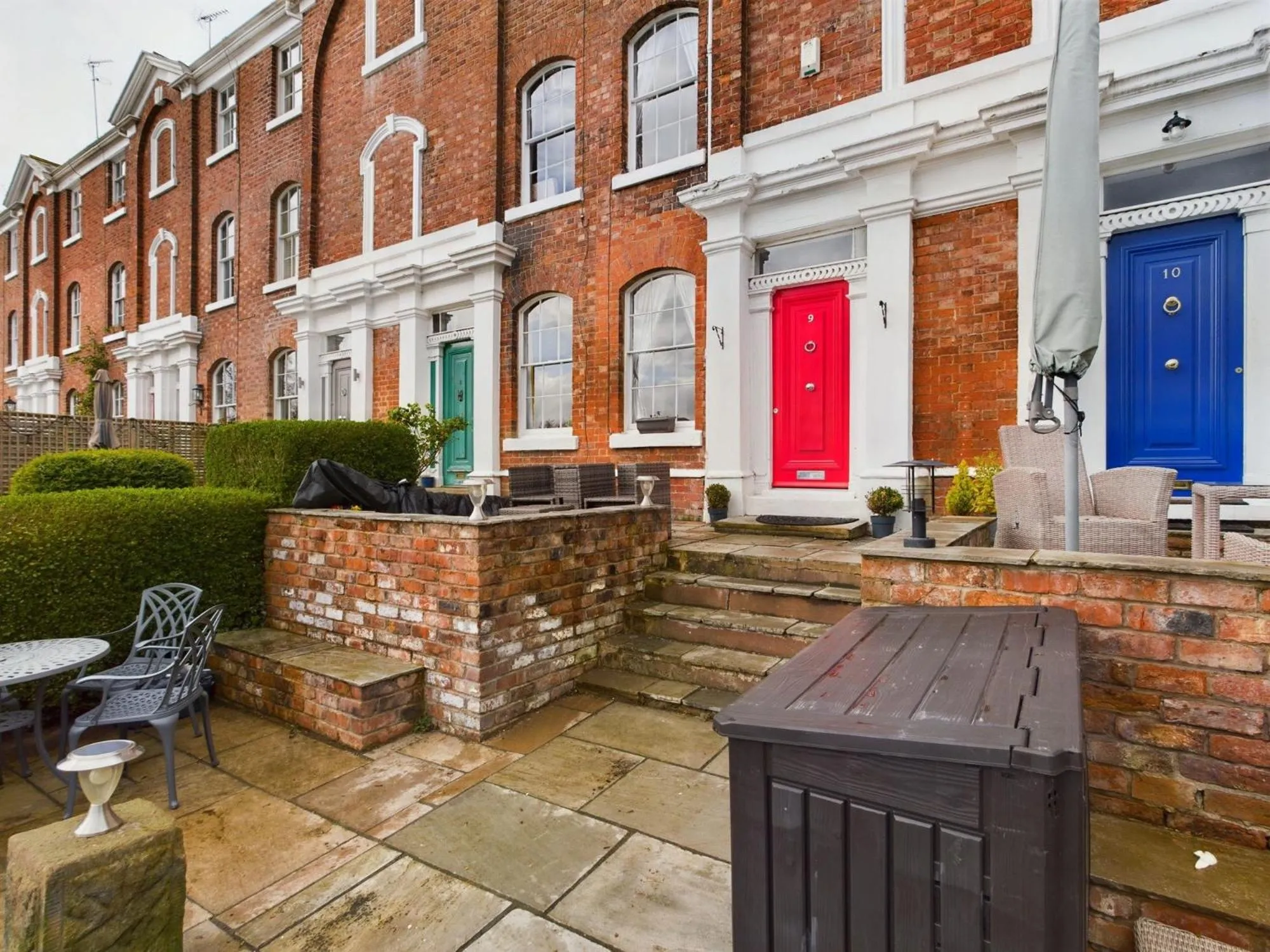 Property building in Rondeva