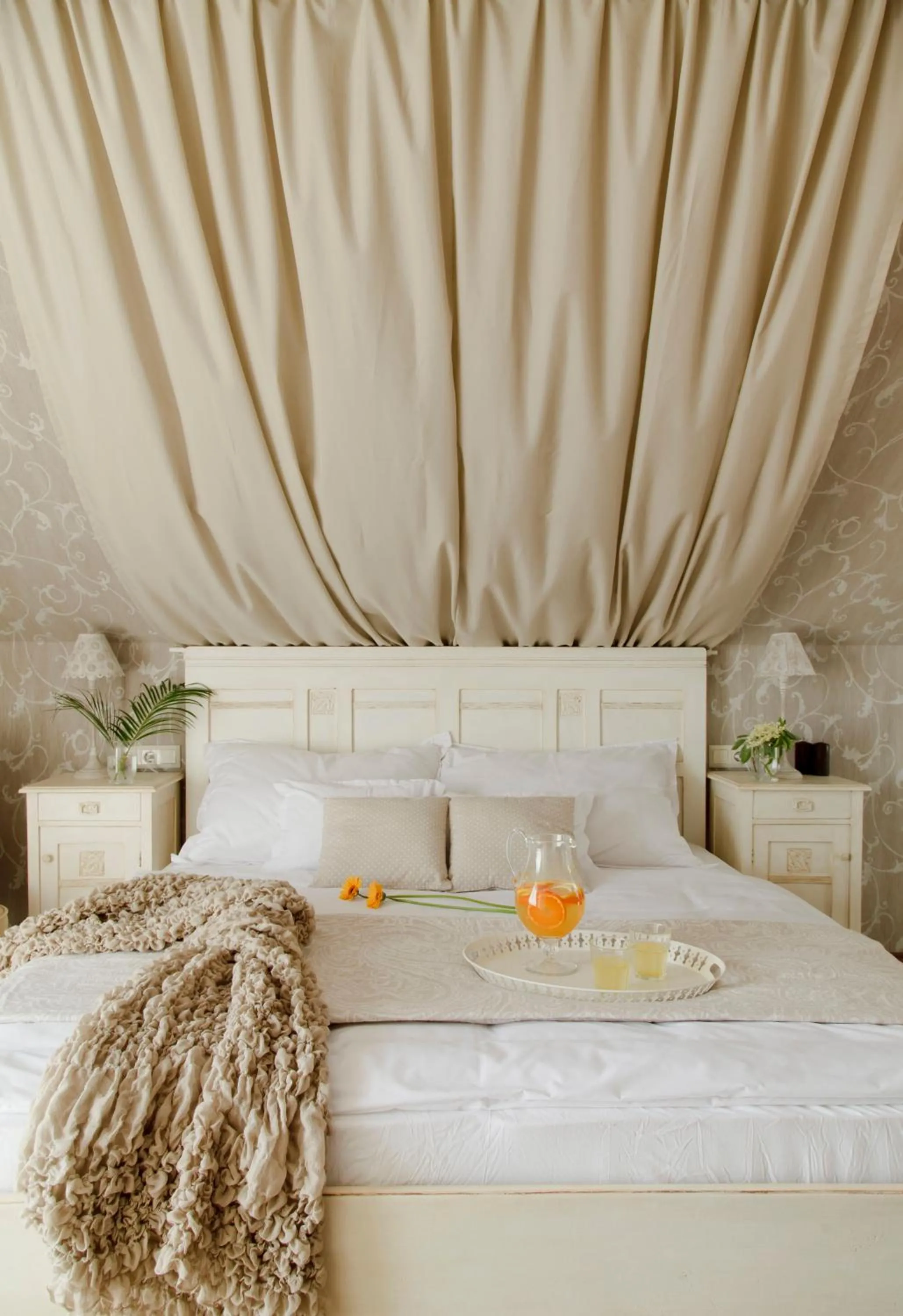 Bed in Barackvirág Apartmanház