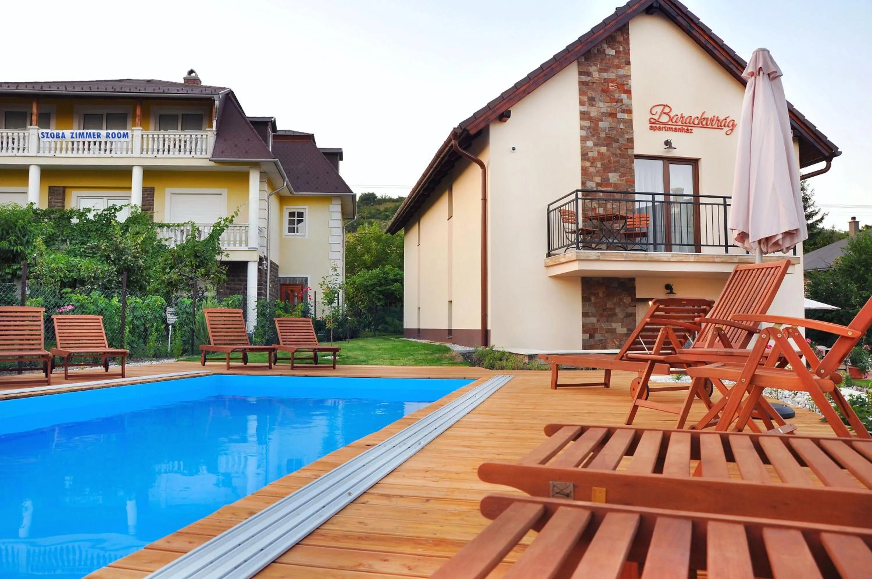 Swimming pool in Barackvirág Apartmanház