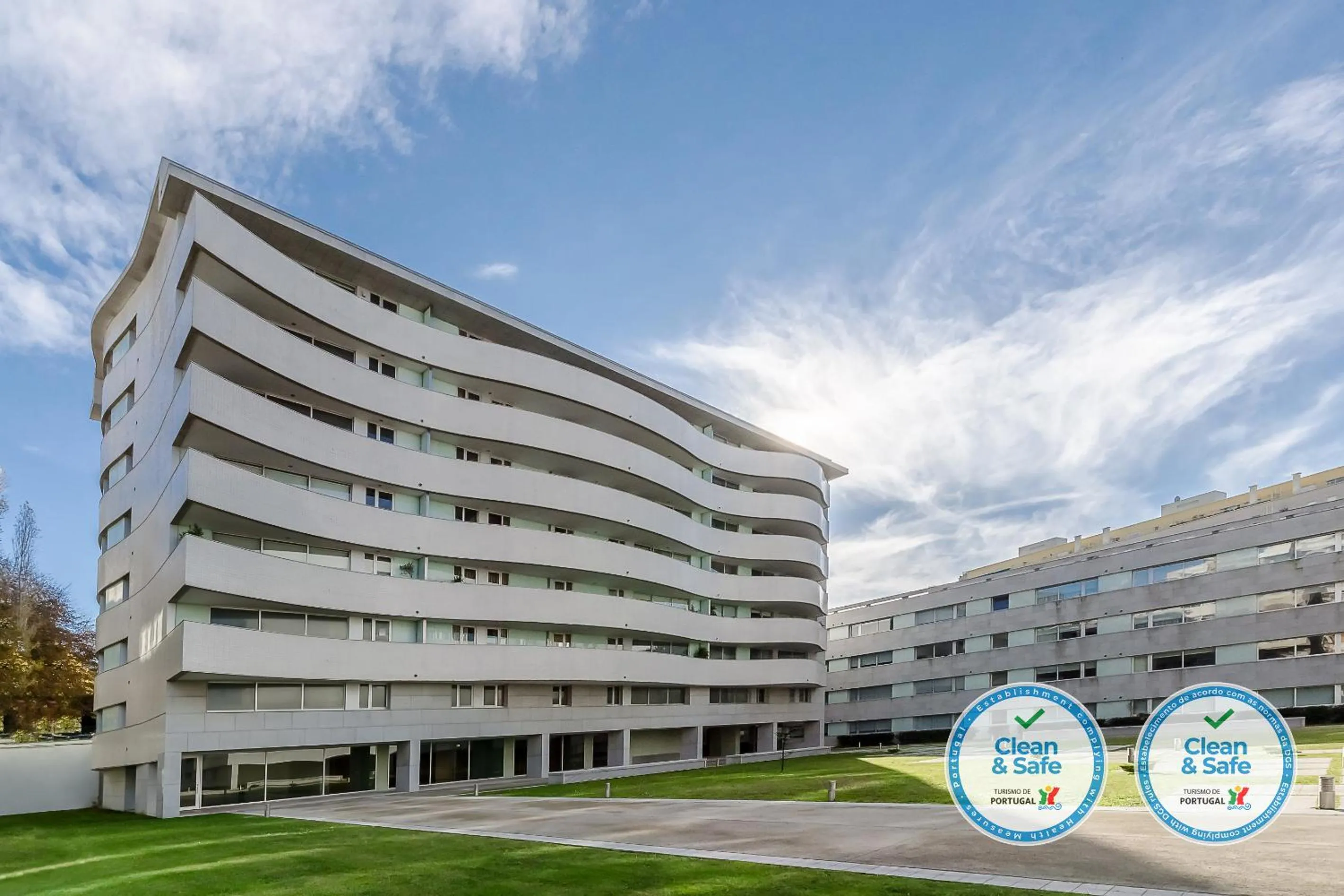Facade/entrance in RS Porto Boavista Studios