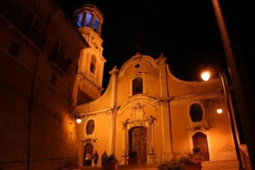 Landmark view, Property Building in B&B Le Quercigliole