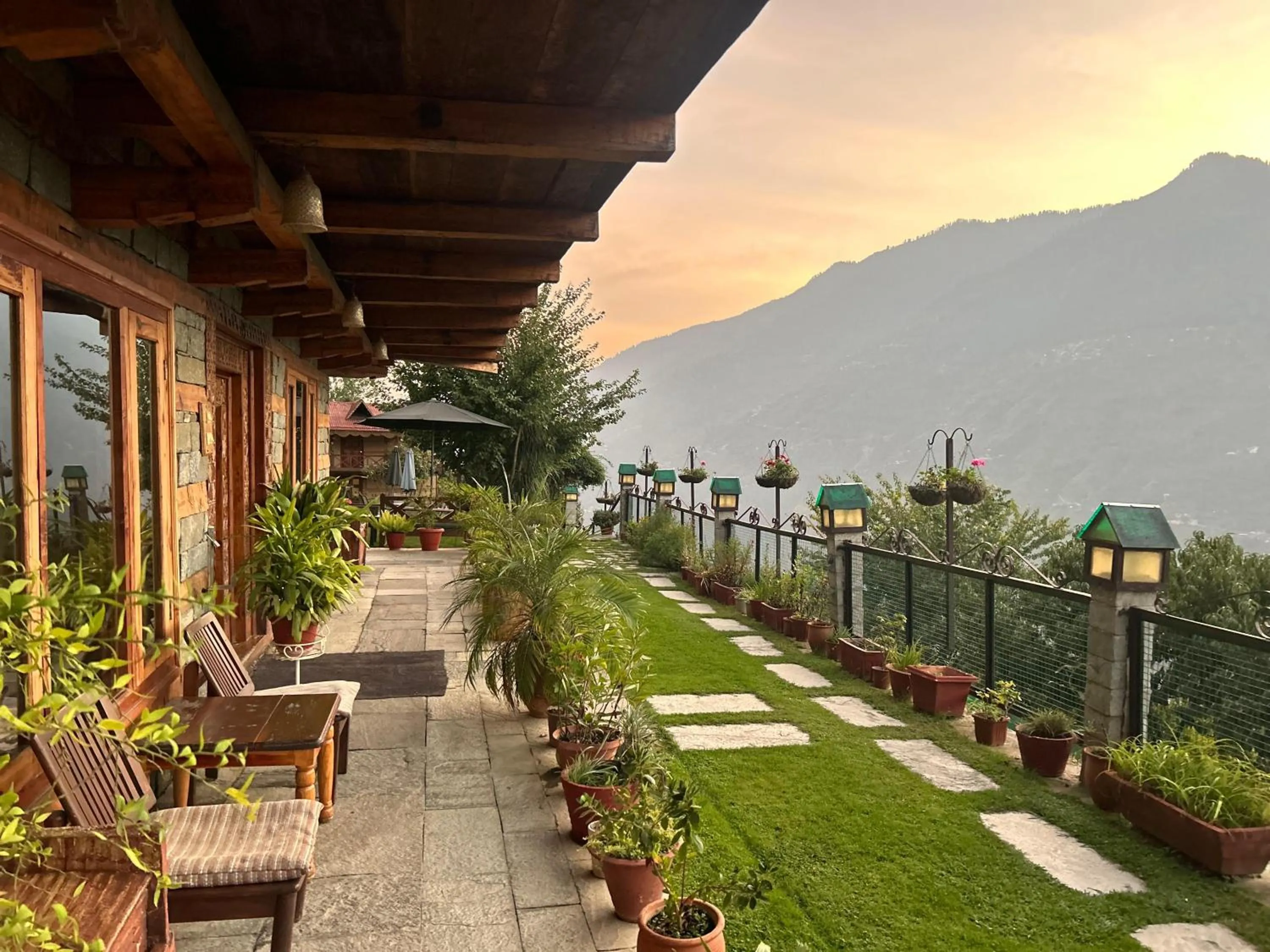 Mountain view in Himalyan Kothi Kais