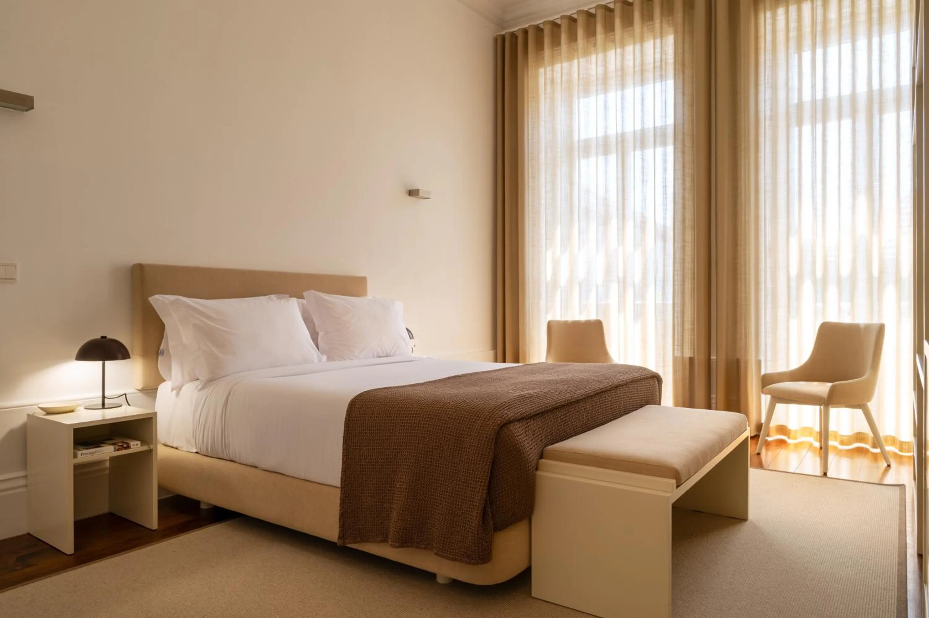 Photo of the whole room, Bed in Oporto Comfort Charming Cedofeita - Free Parking