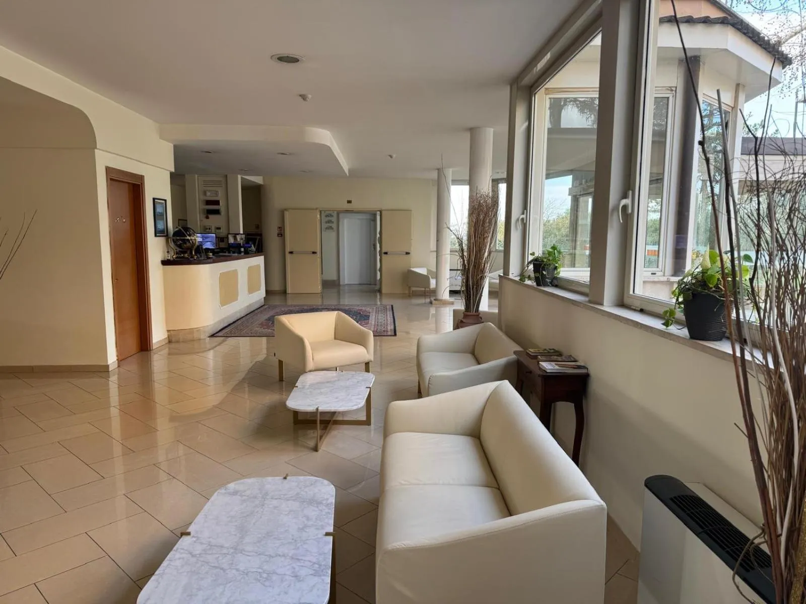 Lobby or reception in Park Hotel Villamaria