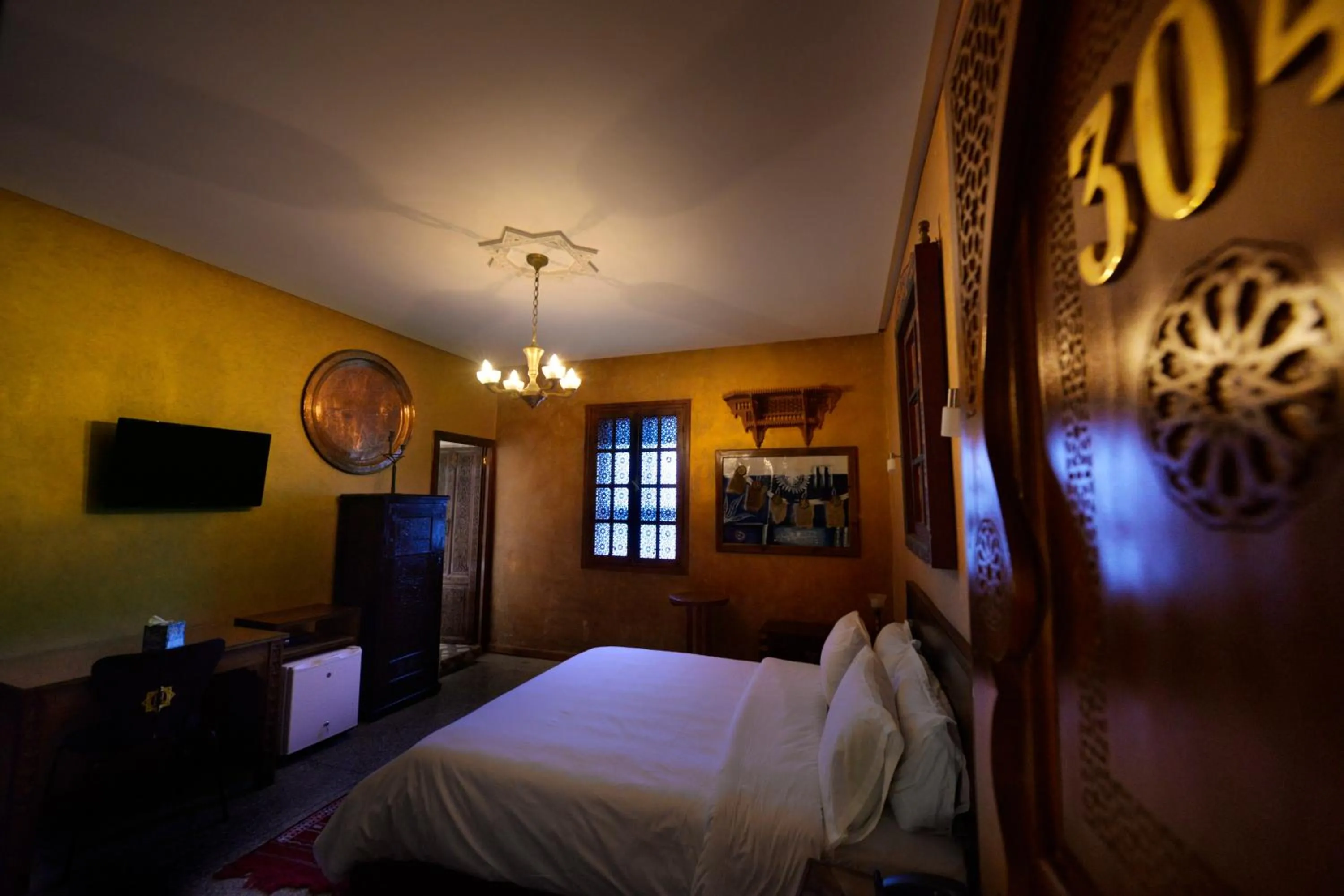 Photo of the whole room, Bed in Hotel des Oudaias