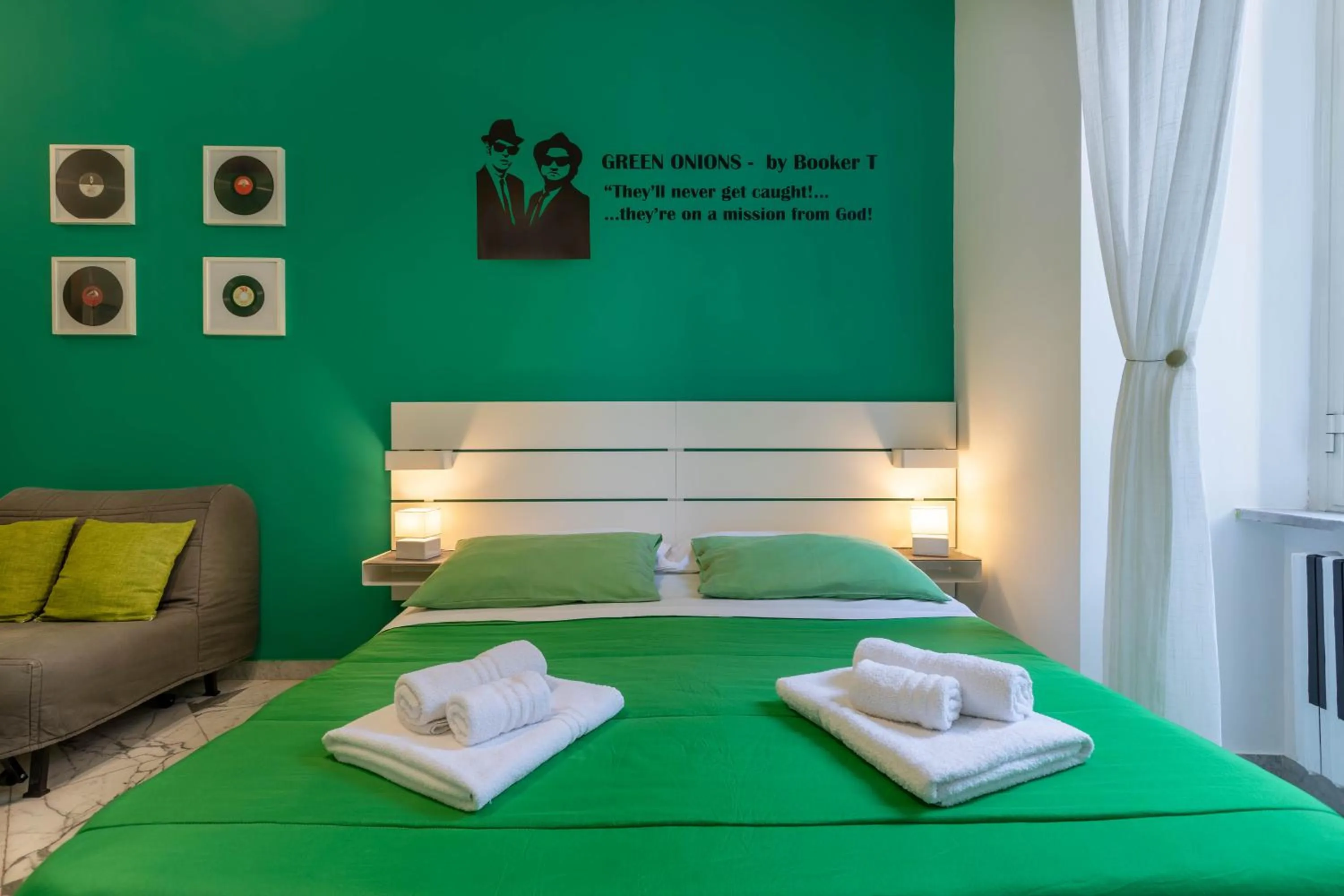 Bed in Colori e Note