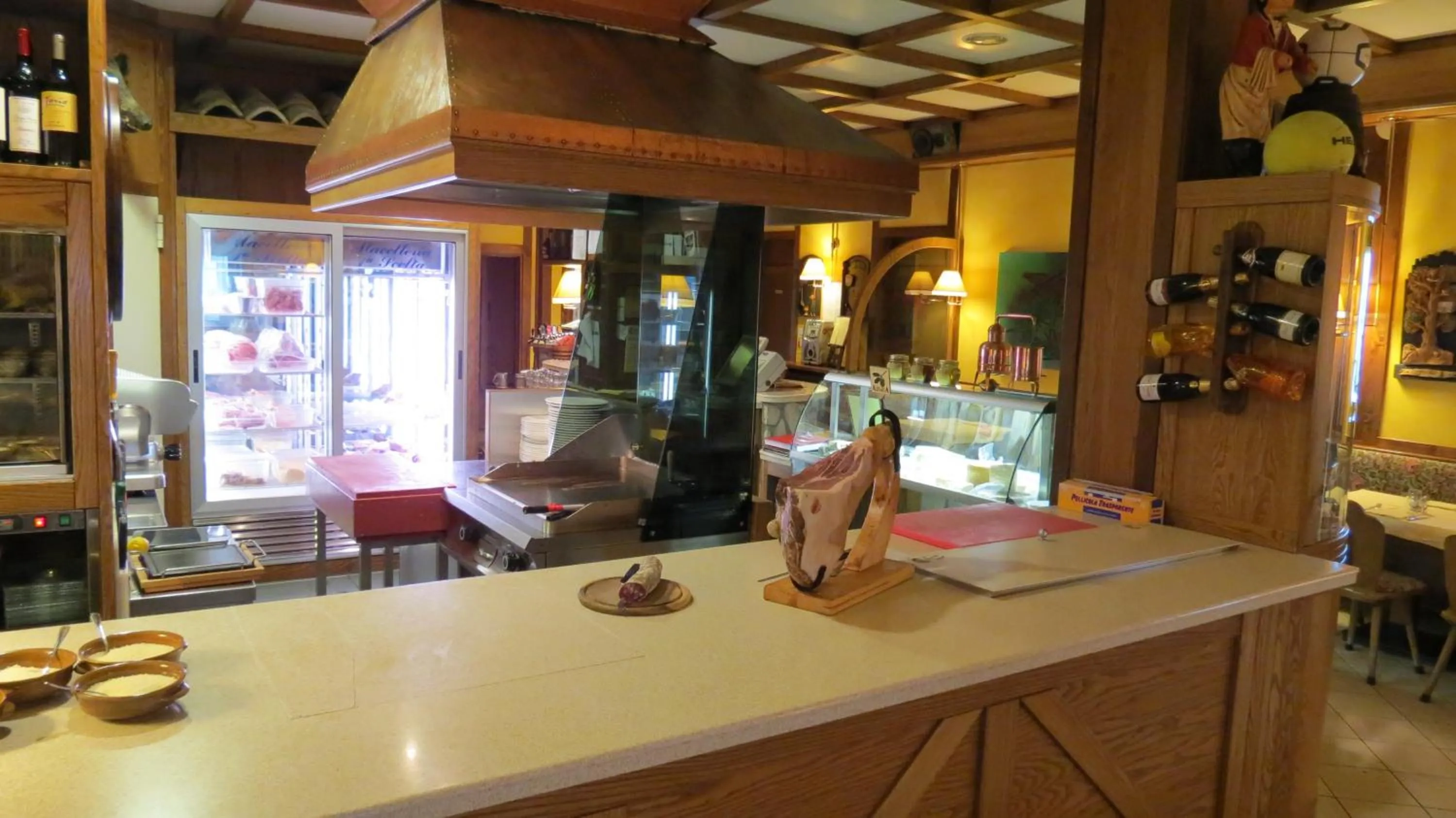 Restaurant/places to eat in La Baita D'Oro Ristorante Residence