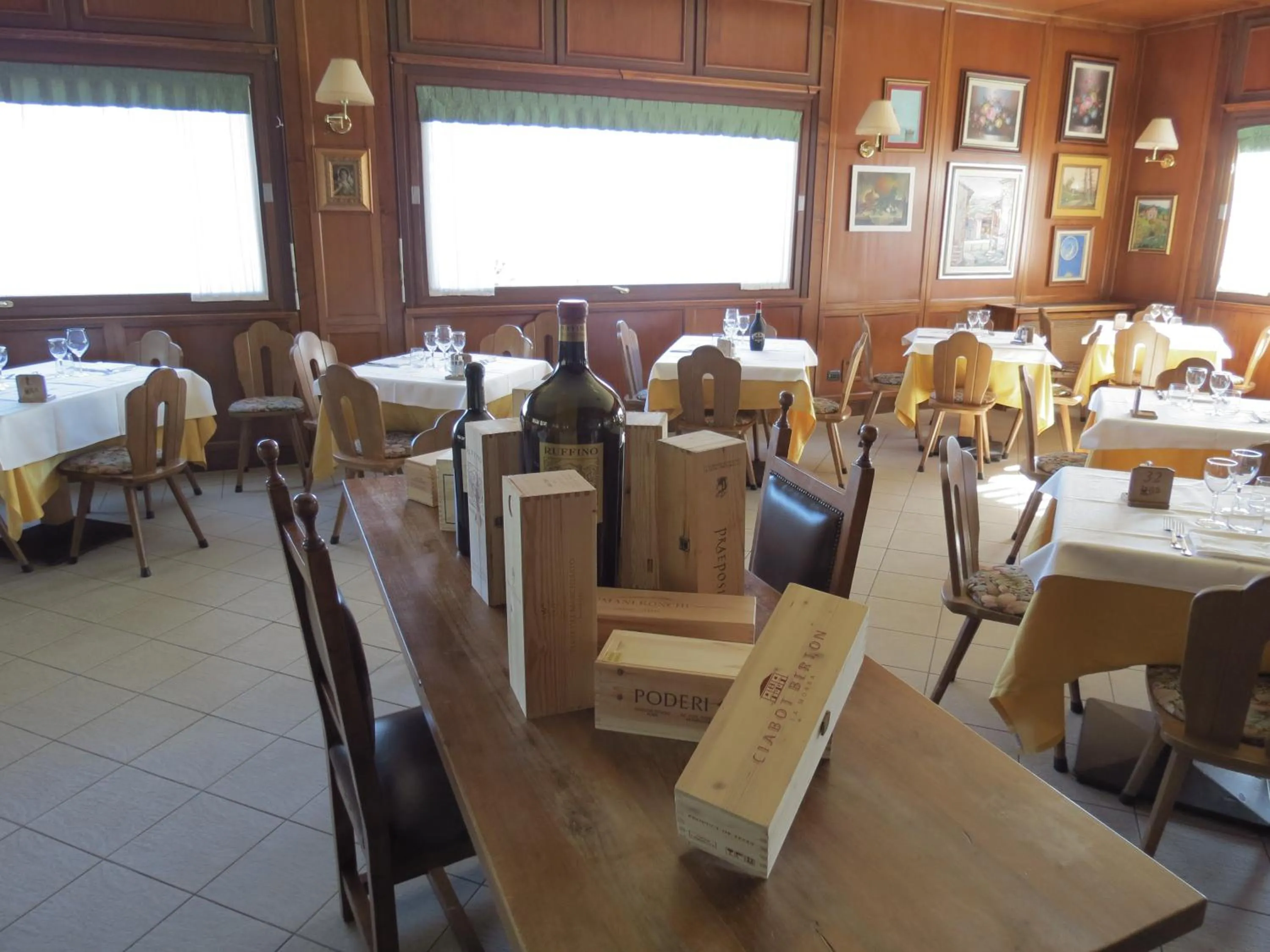 Restaurant/places to eat in La Baita D'Oro Ristorante Residence