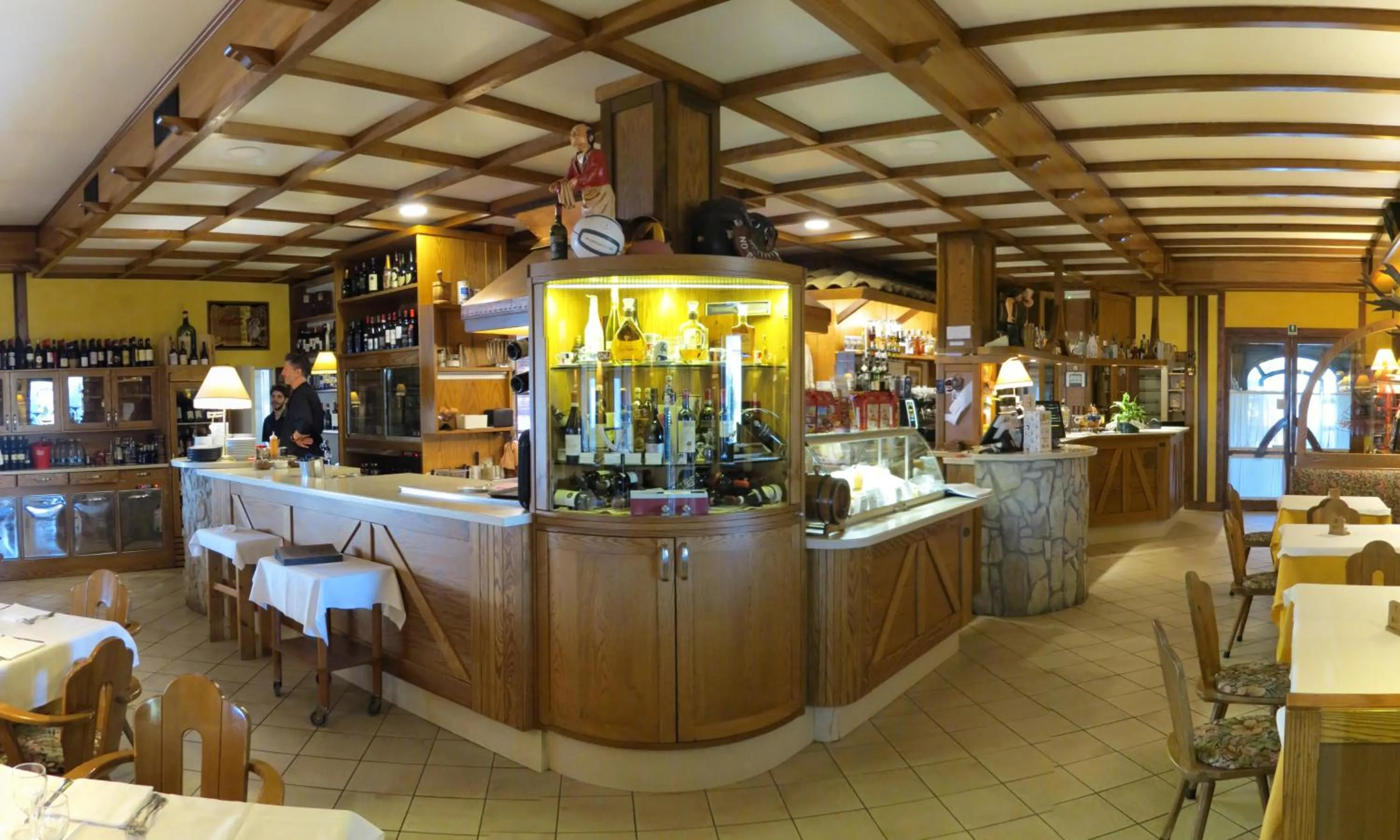 Restaurant/places to eat in La Baita D'Oro Ristorante Residence