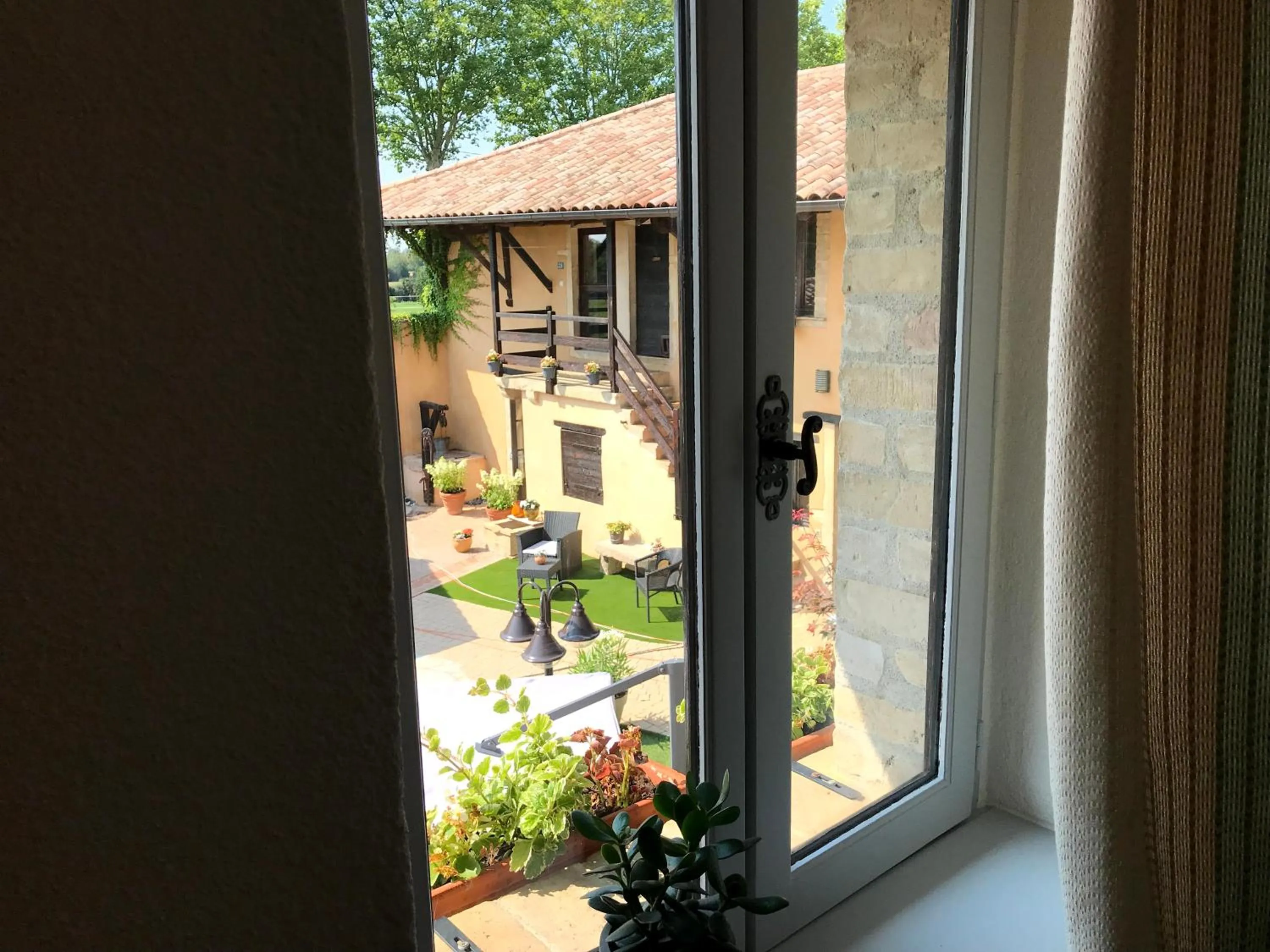 HOSTELLERIE DES BICHONNIERES