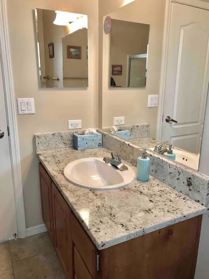 Local VIEW Pet Friendly BOAT Parking Close to Antelope Canyon HorseshoeBend