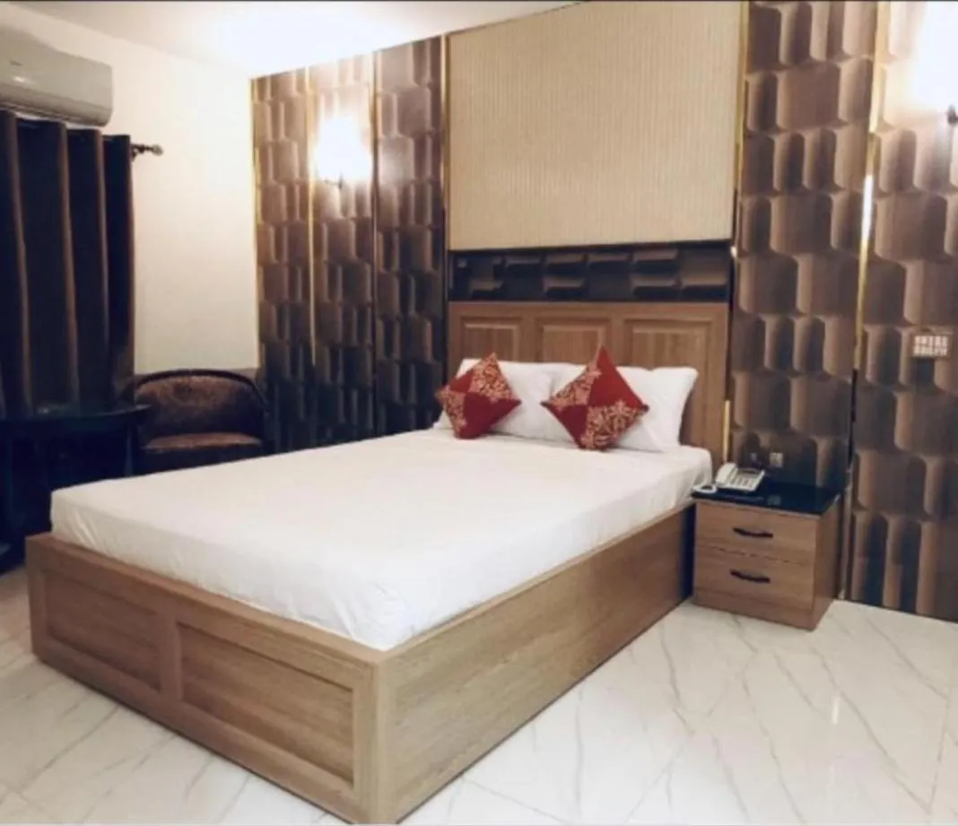 City view, Bed in Hotel Sarawan