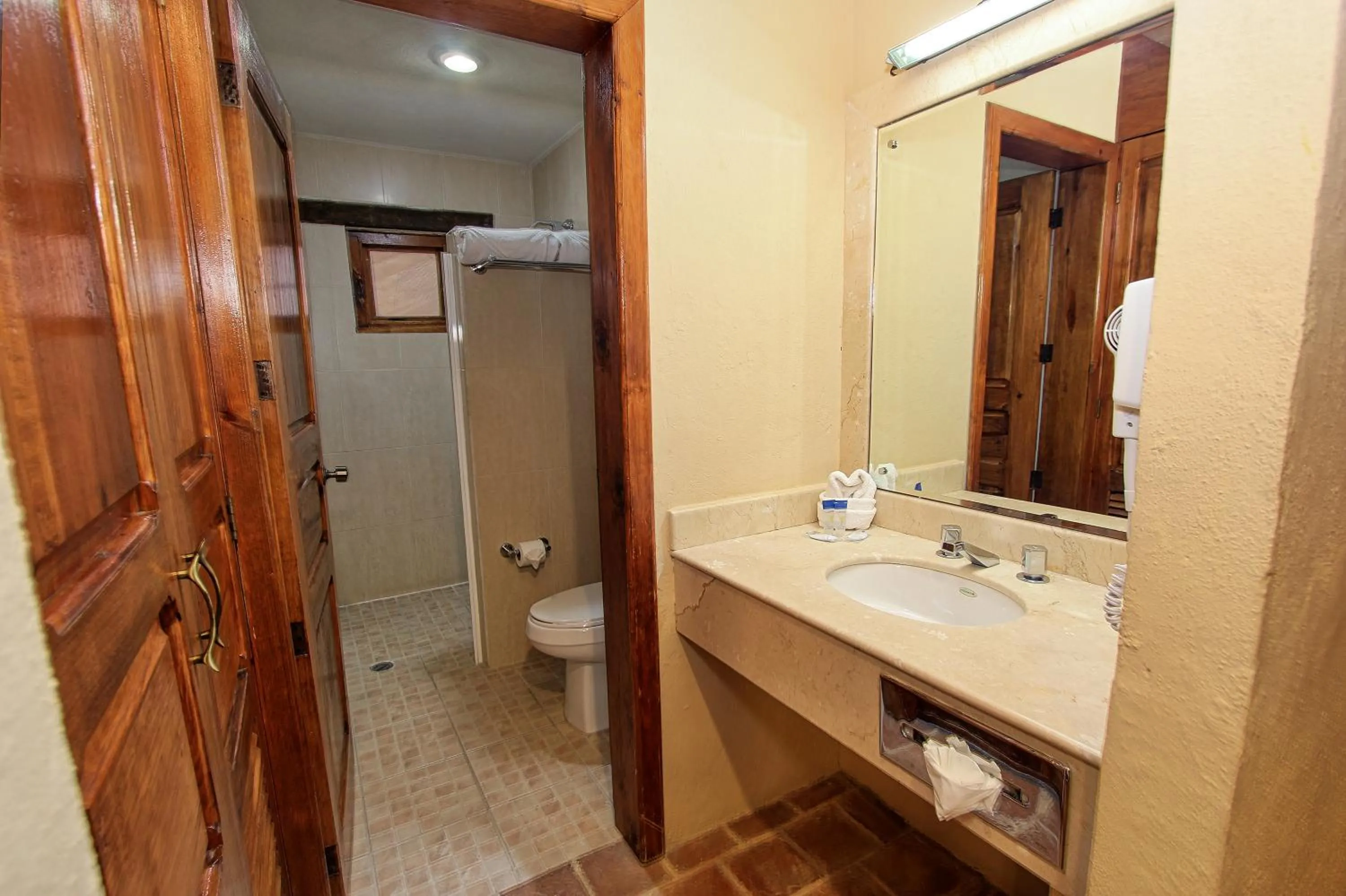 Bathroom in Hotel San Marcos