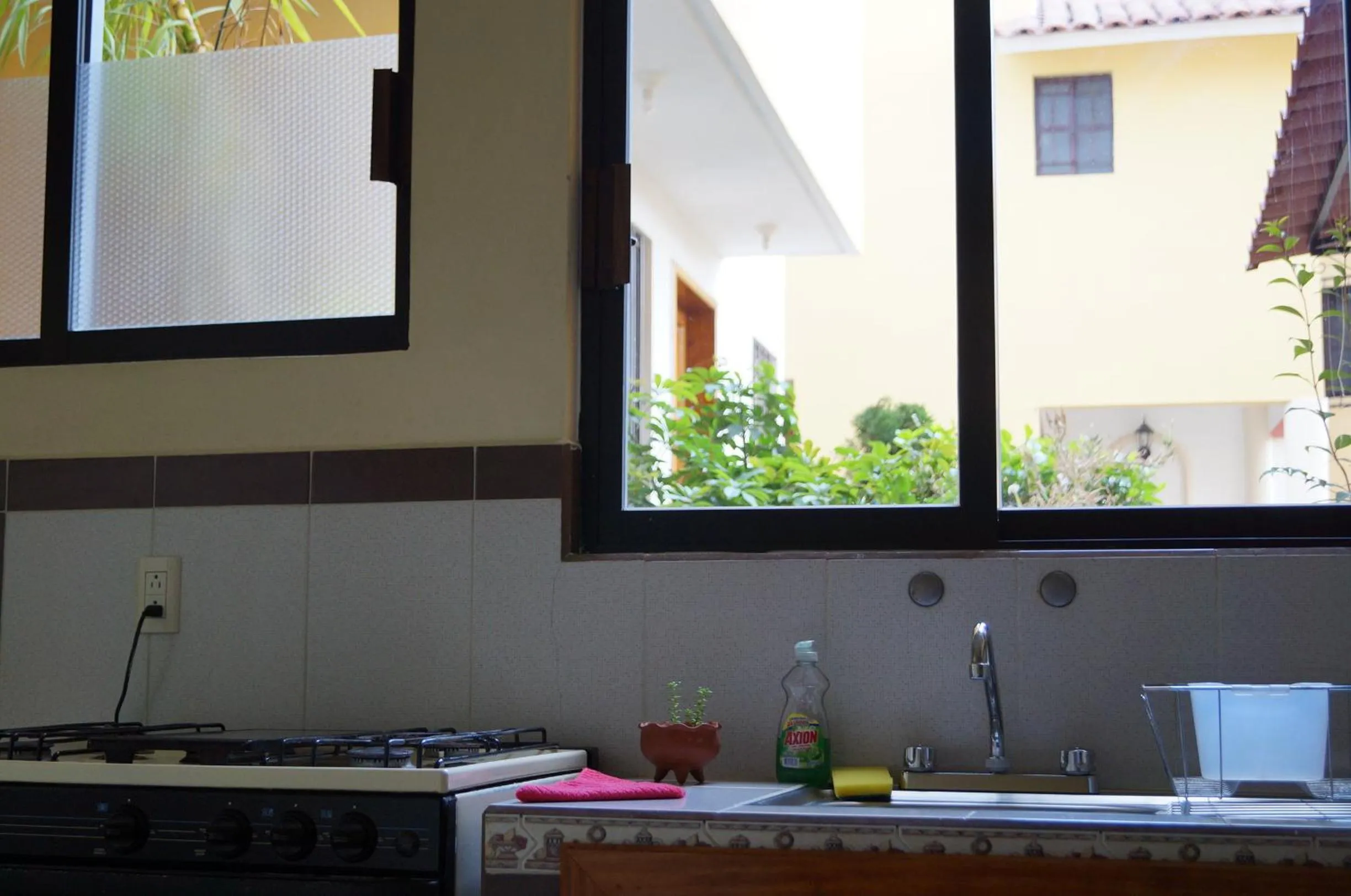 Kitchen or kitchenette in J&K Suite