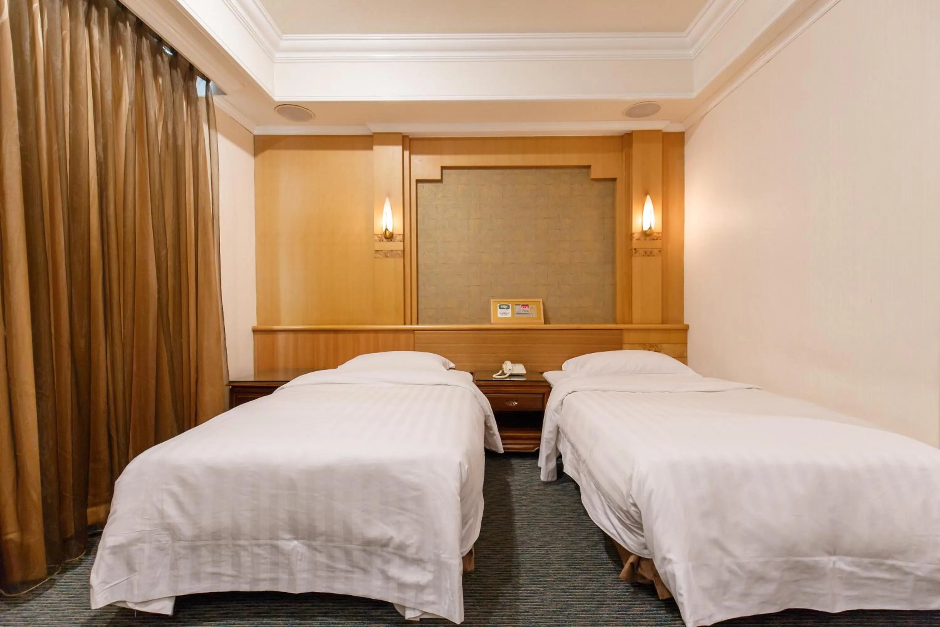 bunk bed, Bed in Champion Hotel