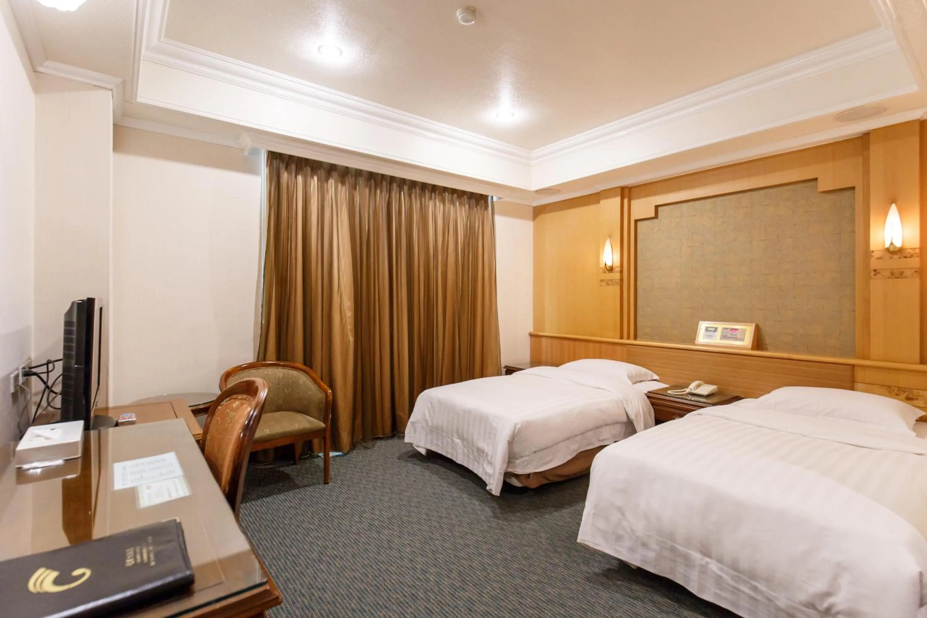 Photo of the whole room, Bed in Champion Hotel