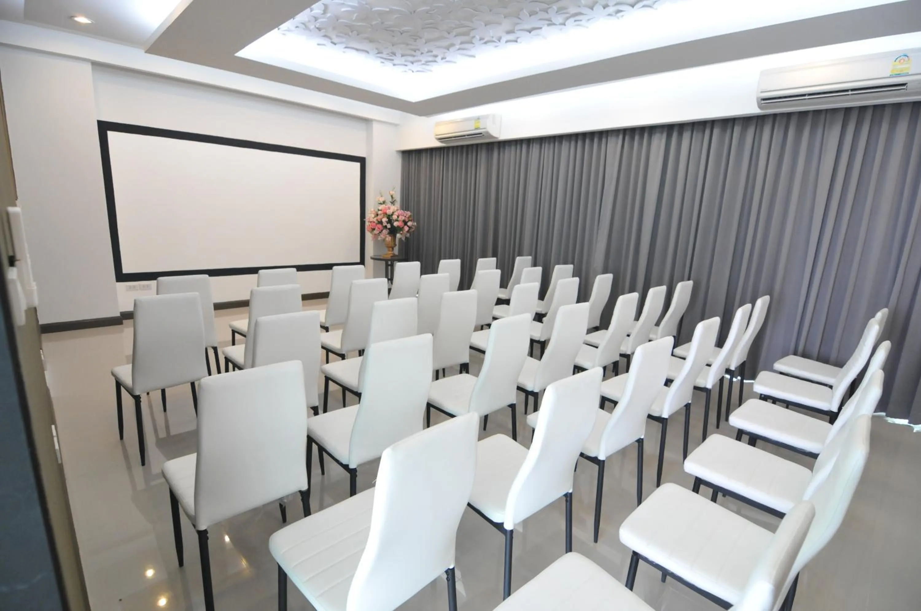 Fitness centre/facilities in The Sila Hotel