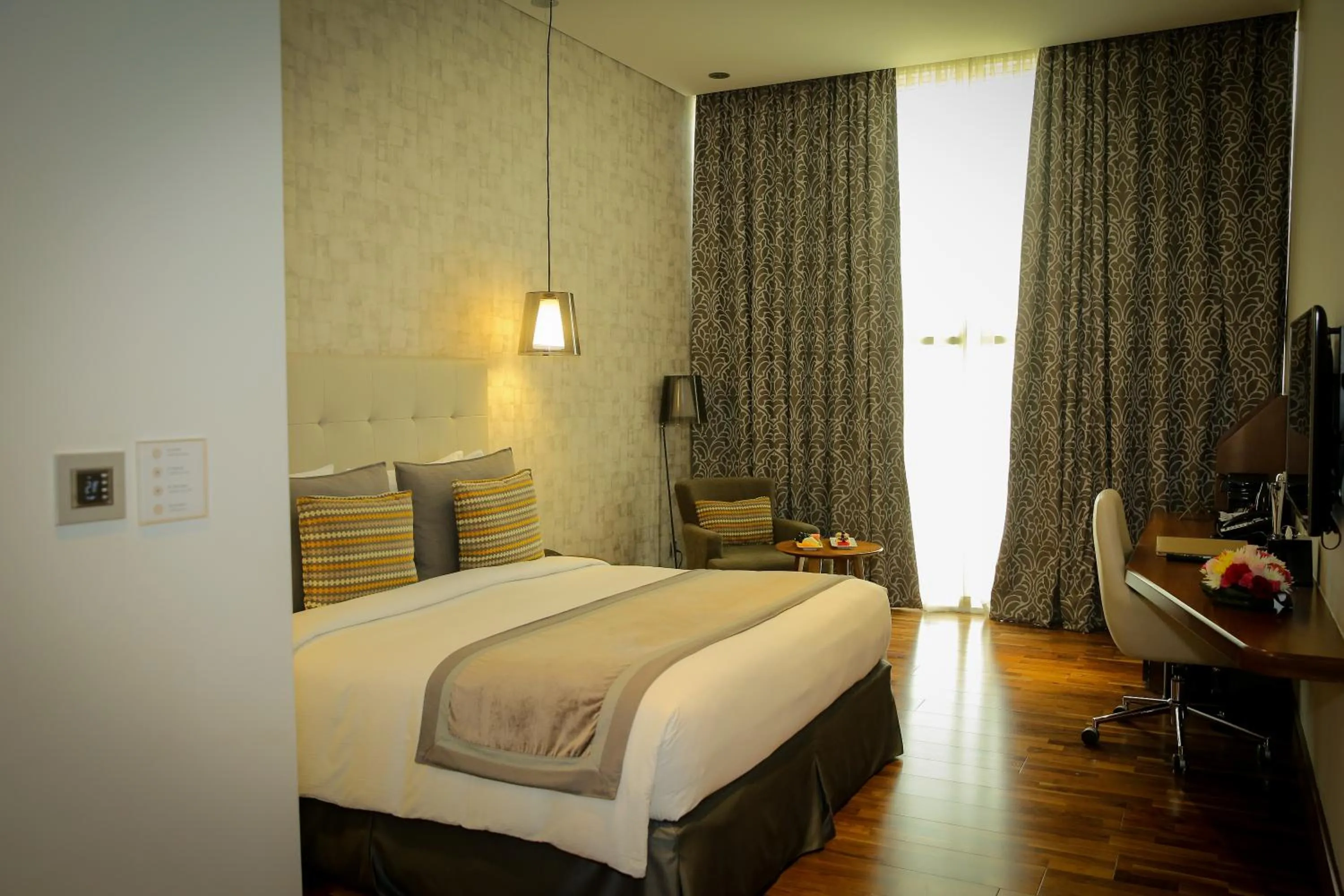 Bed in The Avenue Hotel