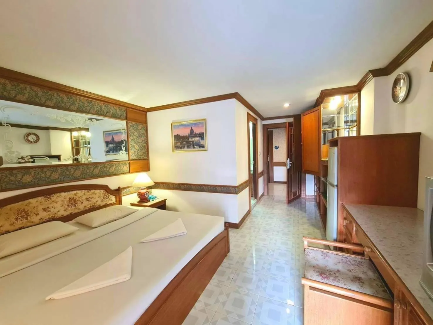 Bedroom in The Pacific Cool Chic