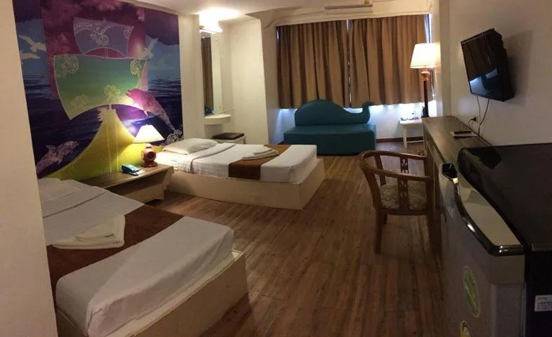 Bed in The Pacific Cool Chic