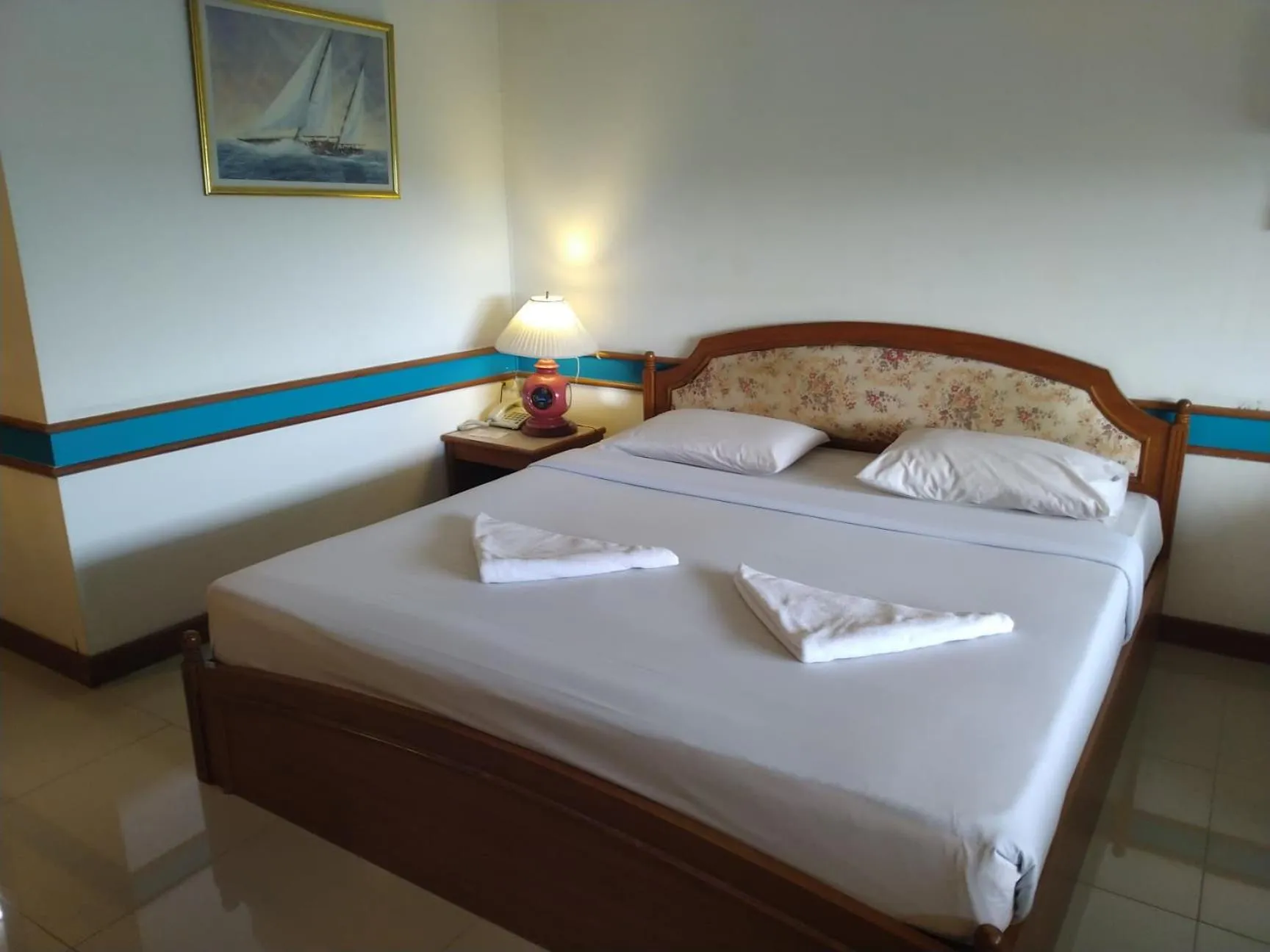 Bed in The Pacific Cool Chic