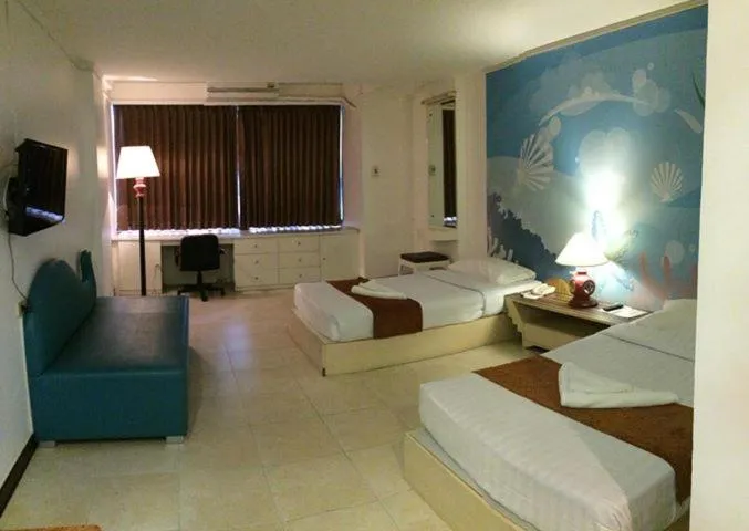 Bed in The Pacific Cool Chic