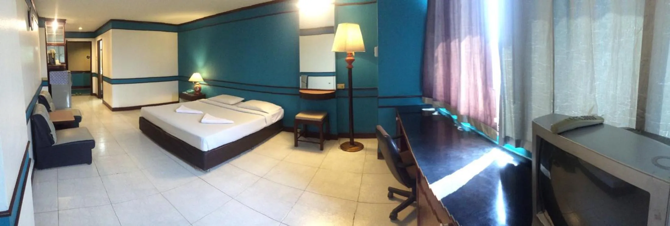 Bed in The Pacific Cool Chic