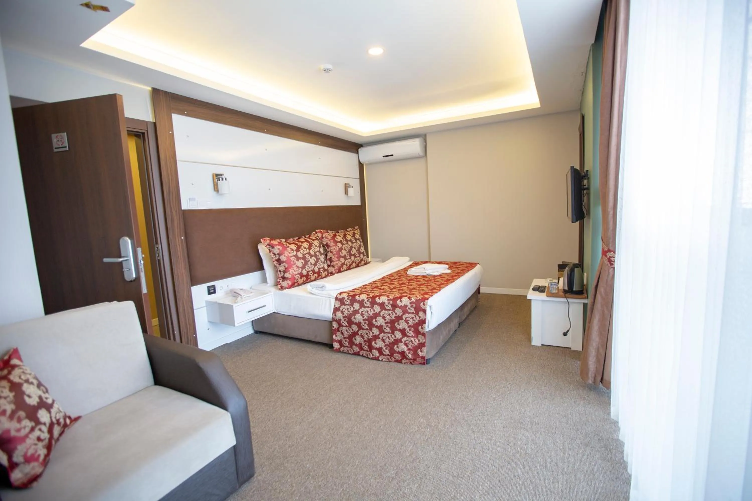 Bedroom in Royal Life Exclusive