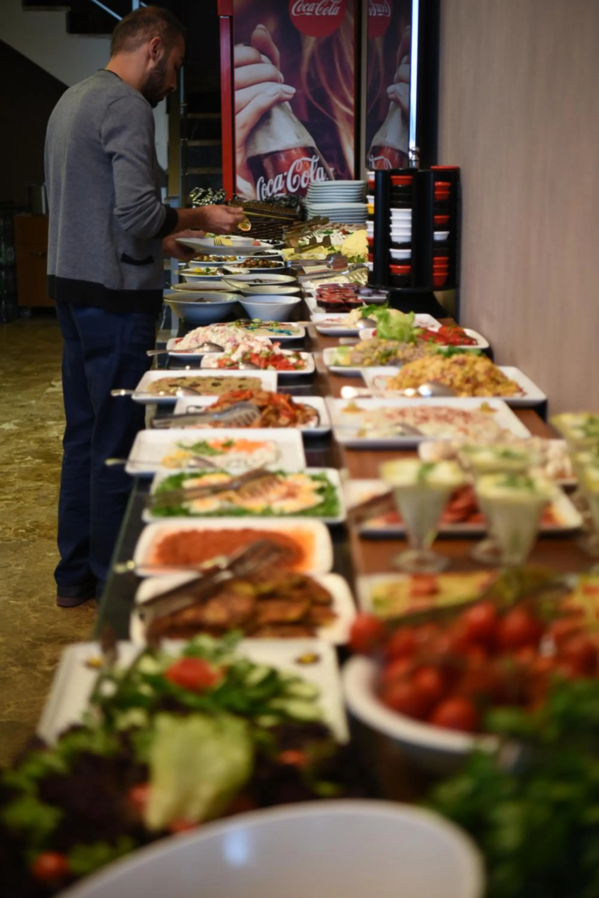 Restaurant/places to eat, Food in Royal Life Exclusive