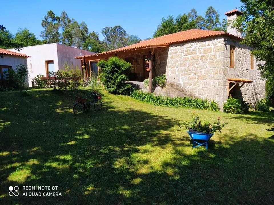Property building in Casas Vale Martinho