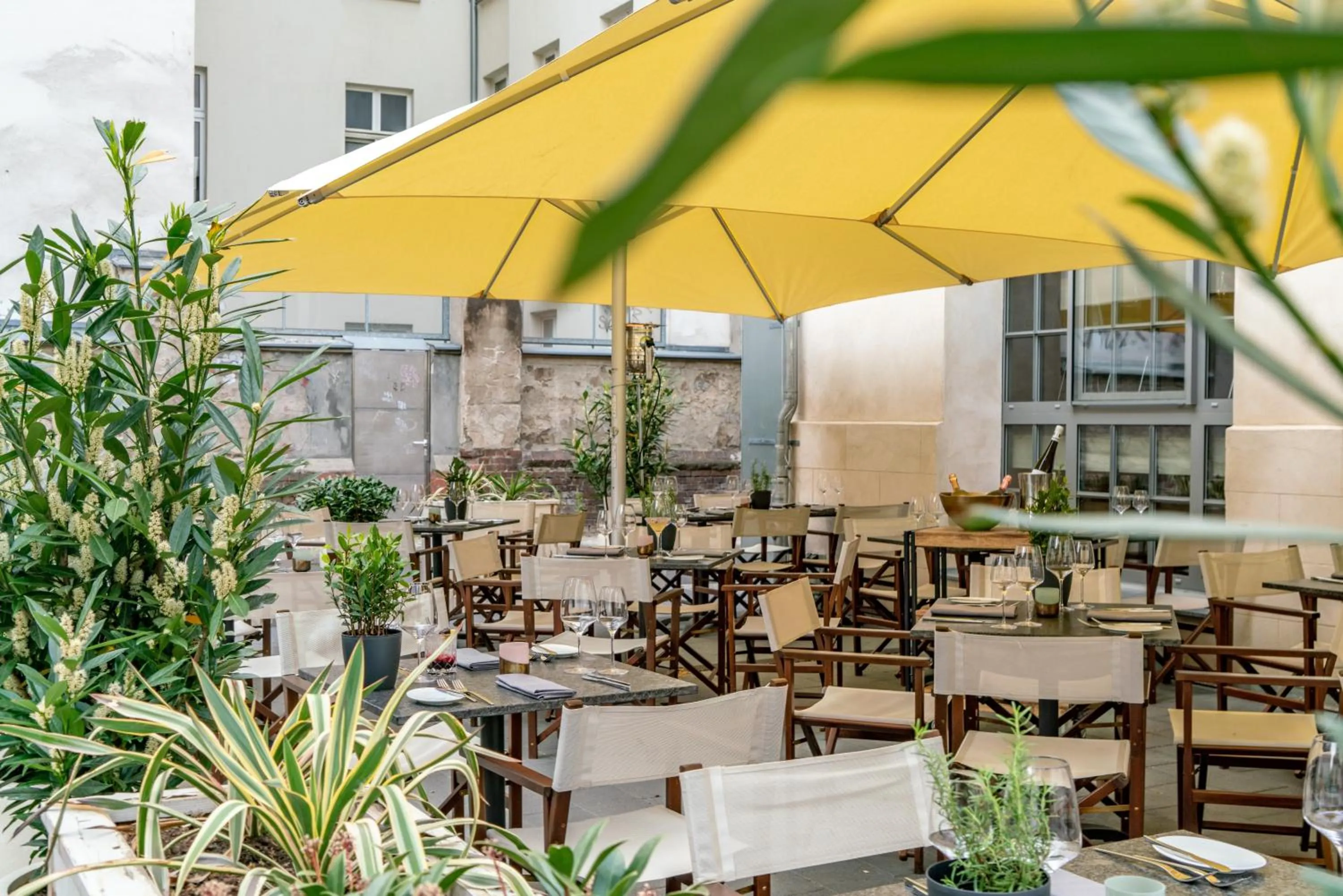 Restaurant/places to eat in Hotel Oderberger