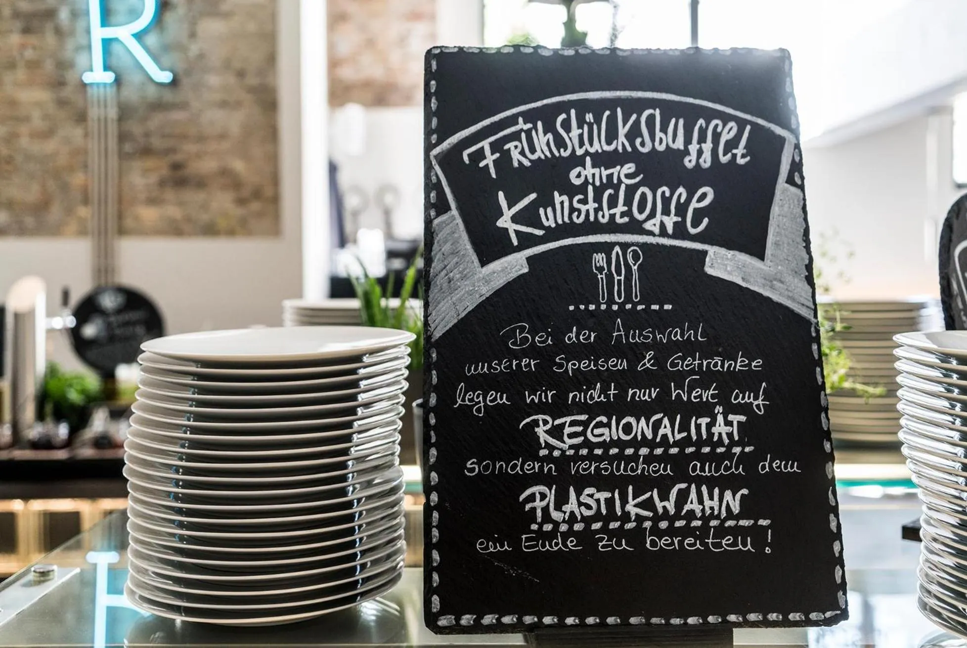 Restaurant/places to eat in Hotel Oderberger