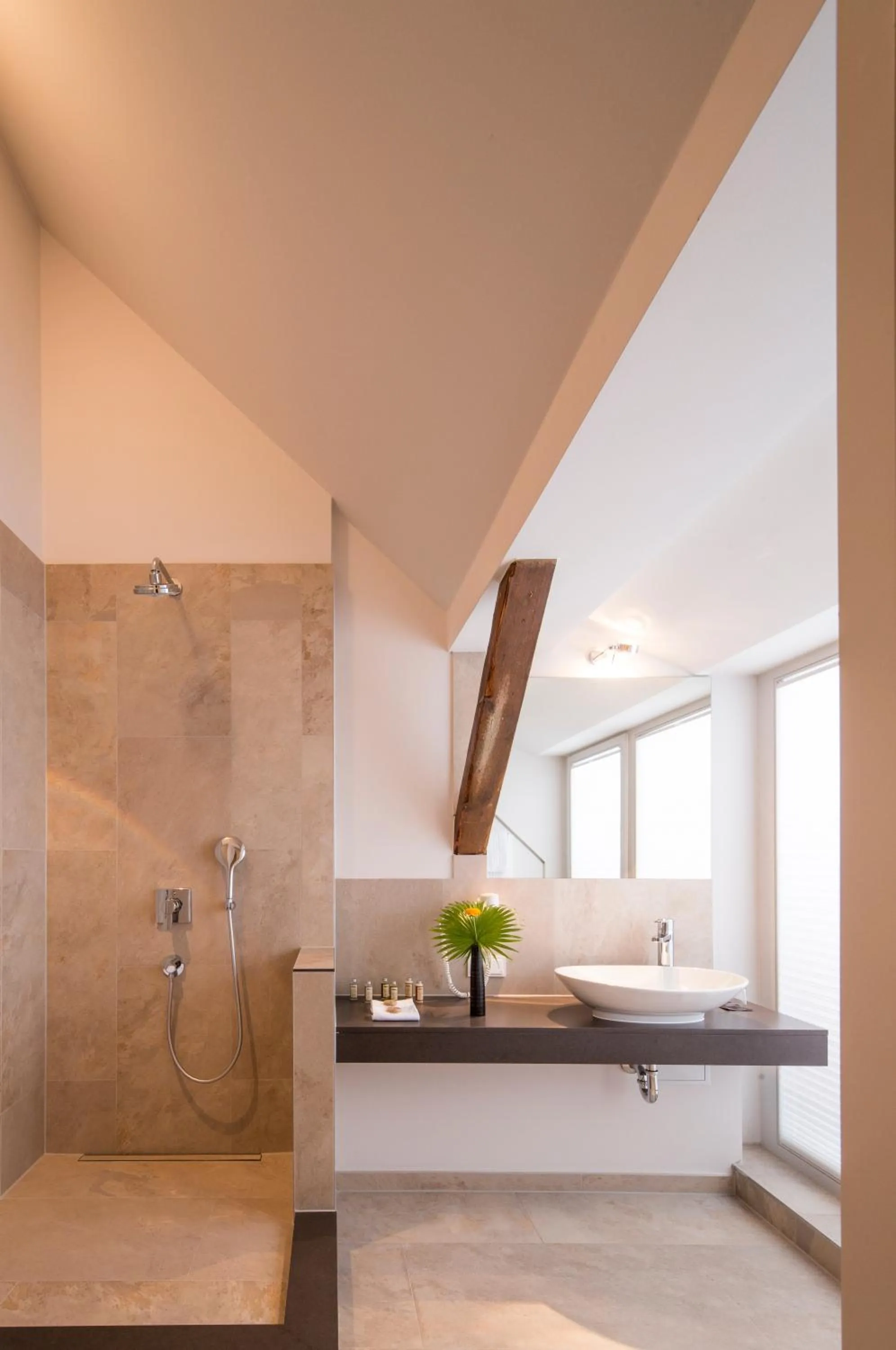 Shower in Hotel Oderberger