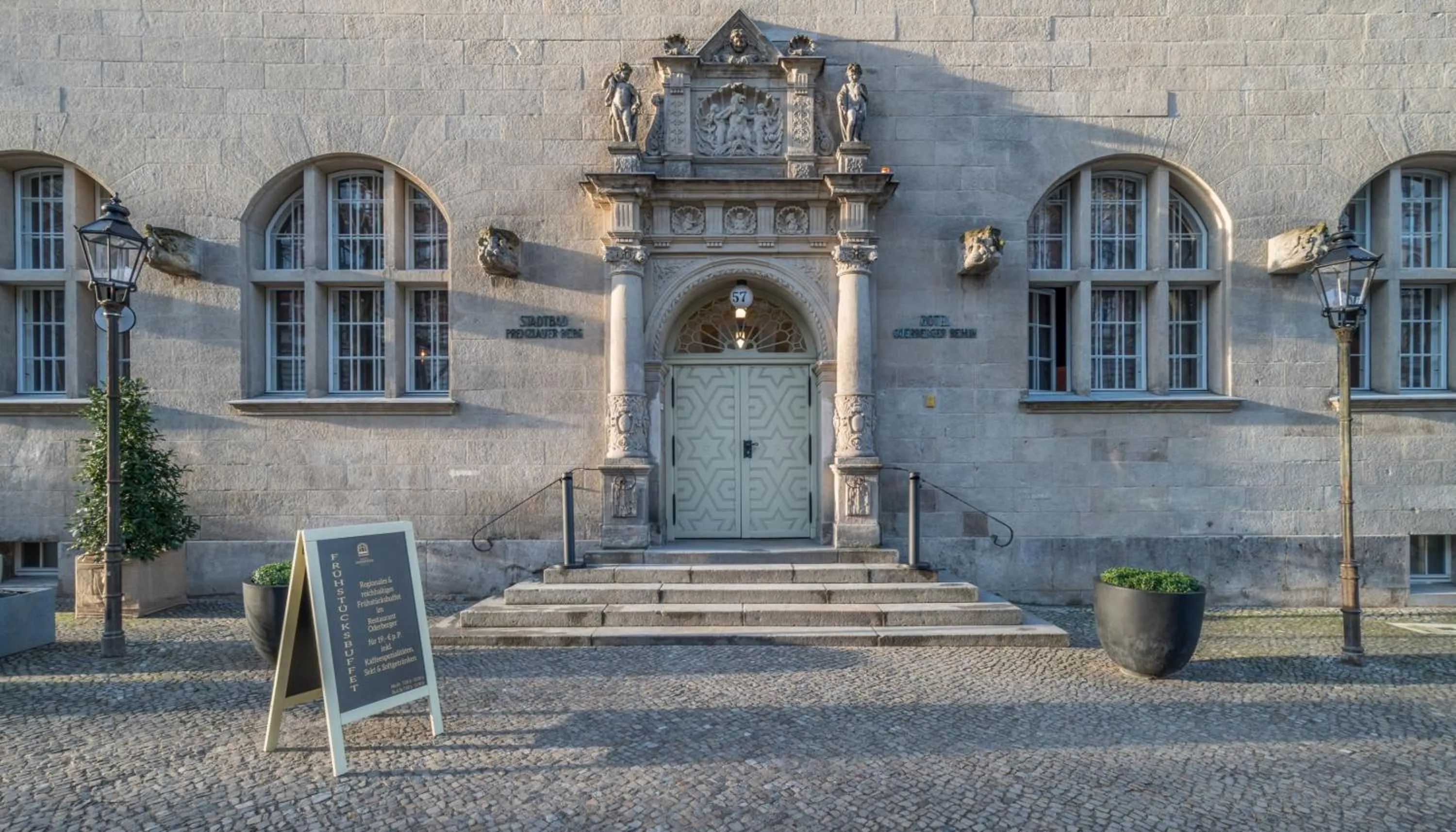 Facade/entrance in Hotel Oderberger
