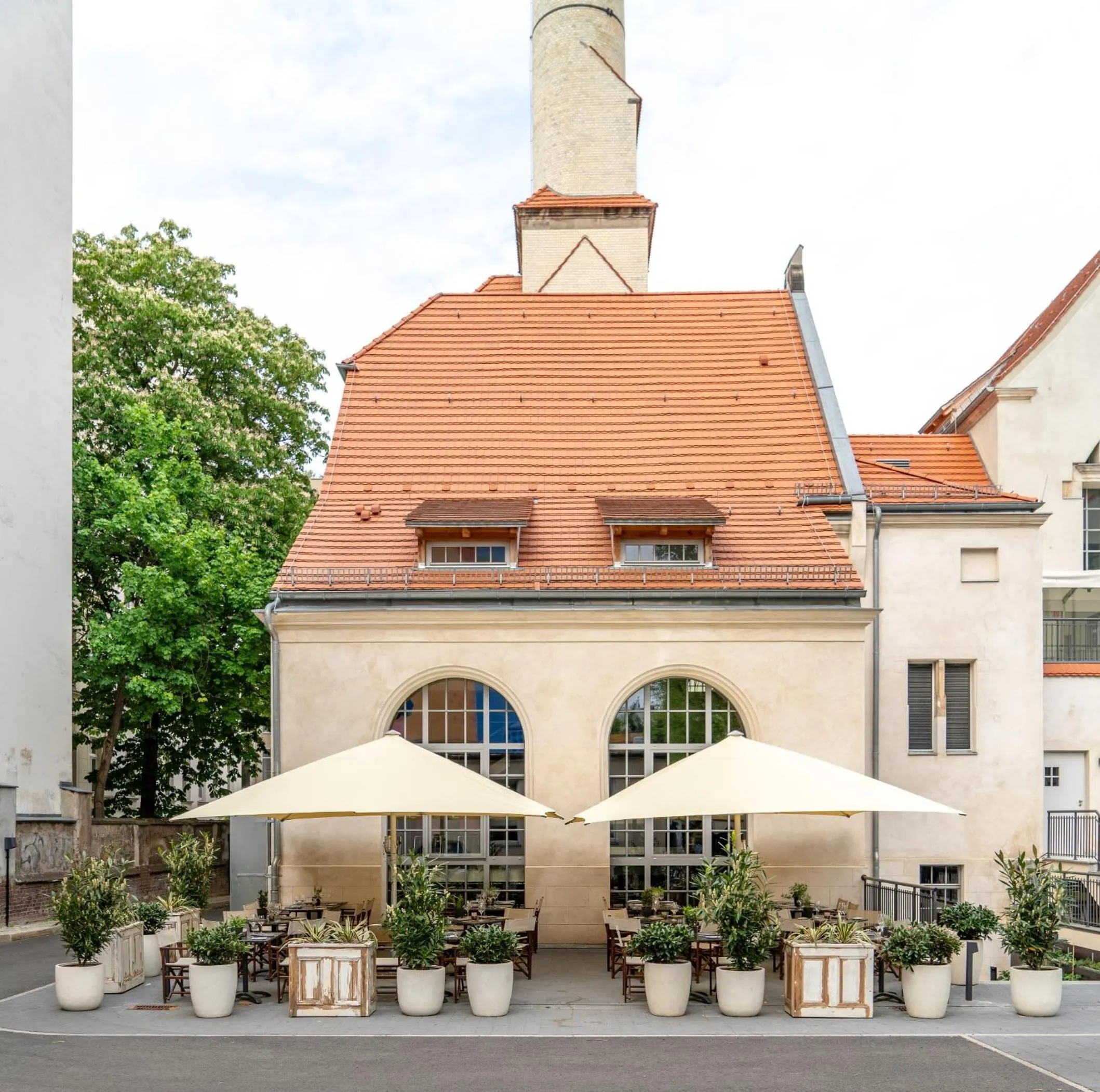 Restaurant/places to eat in Hotel Oderberger