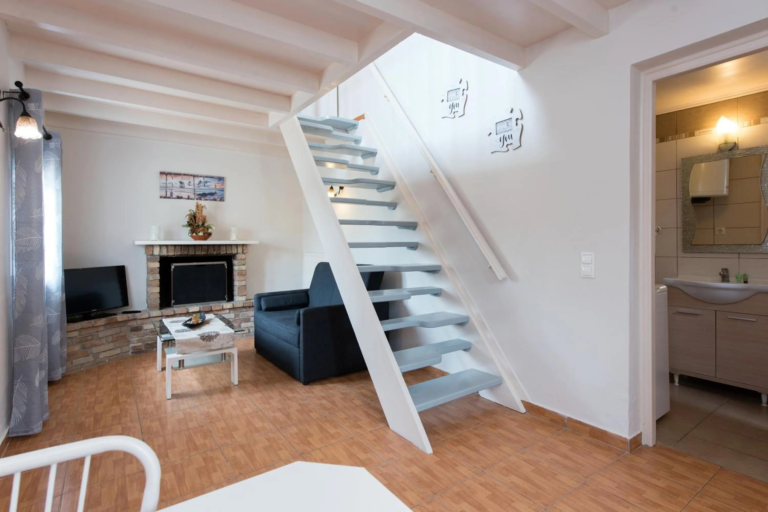 TV and multimedia in Anita Village