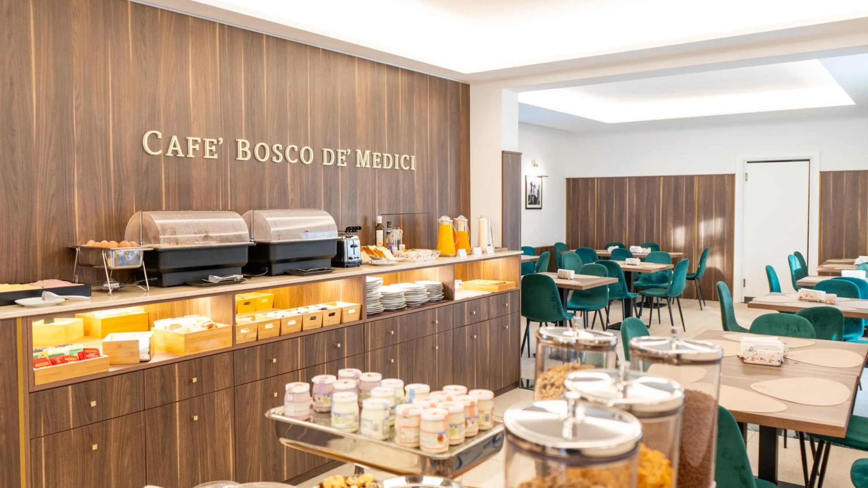 Breakfast in Resort & Winery Bosco De Medici