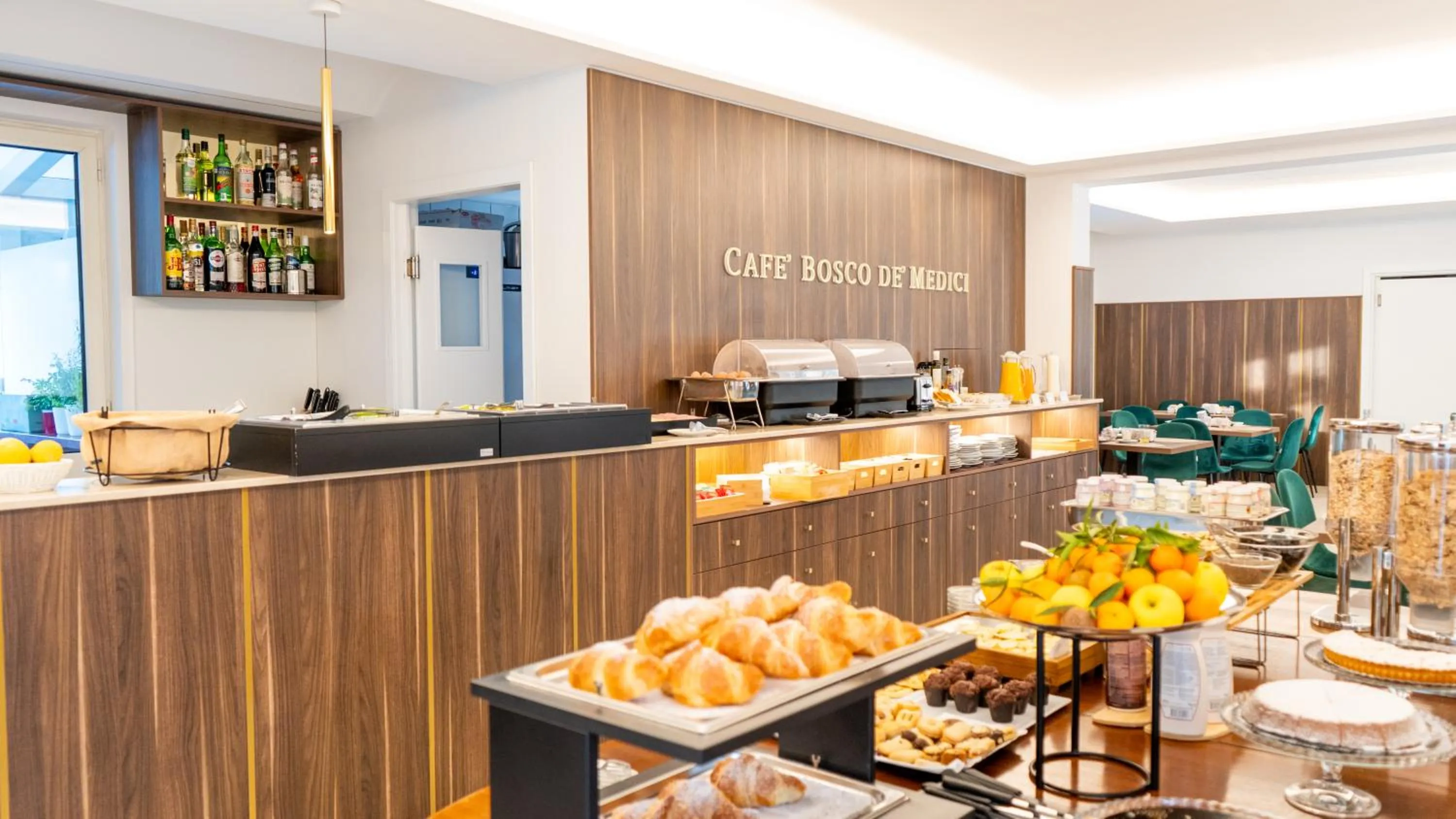 Breakfast in Resort & Winery Bosco De Medici