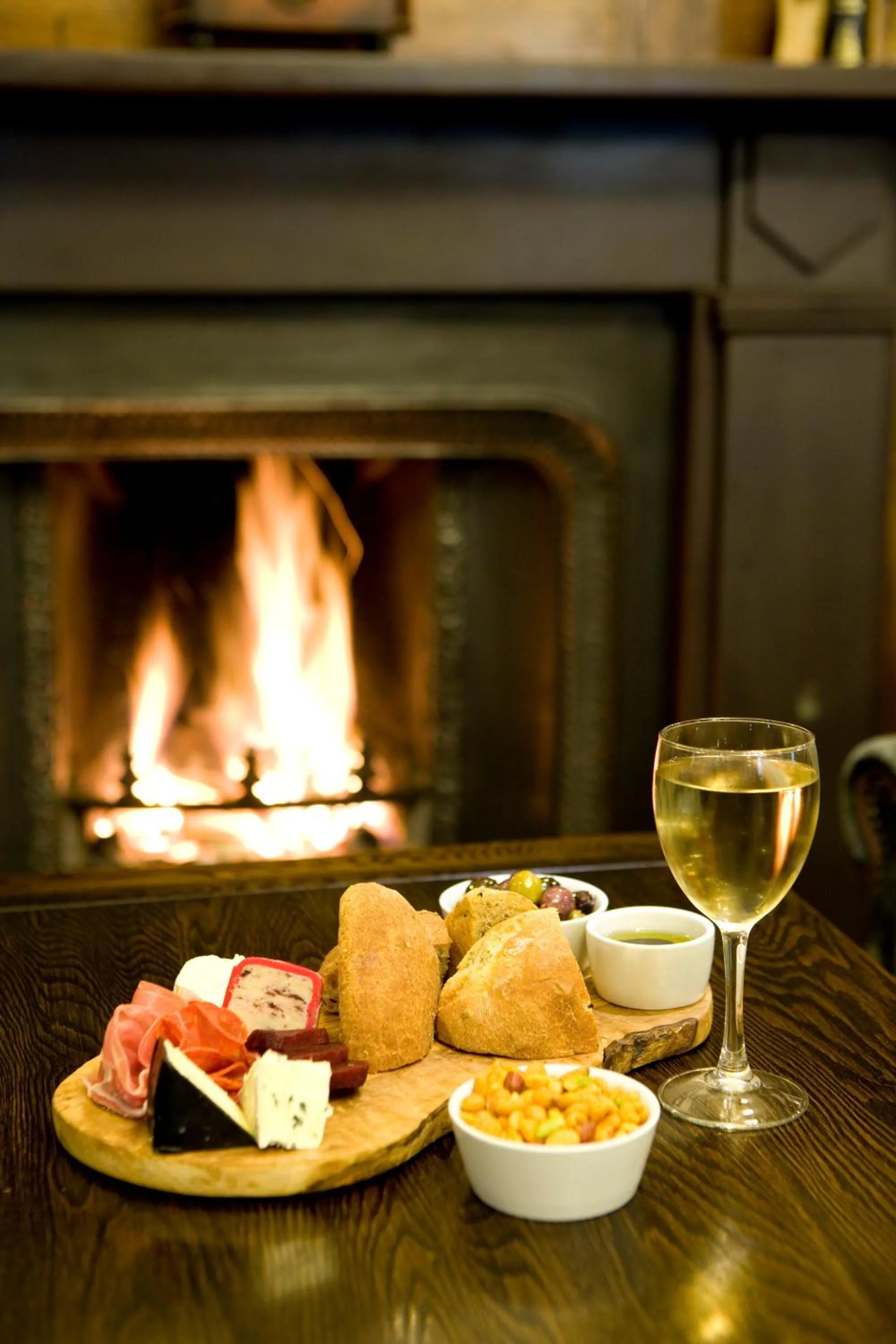 Restaurant/places to eat in Saracens Head