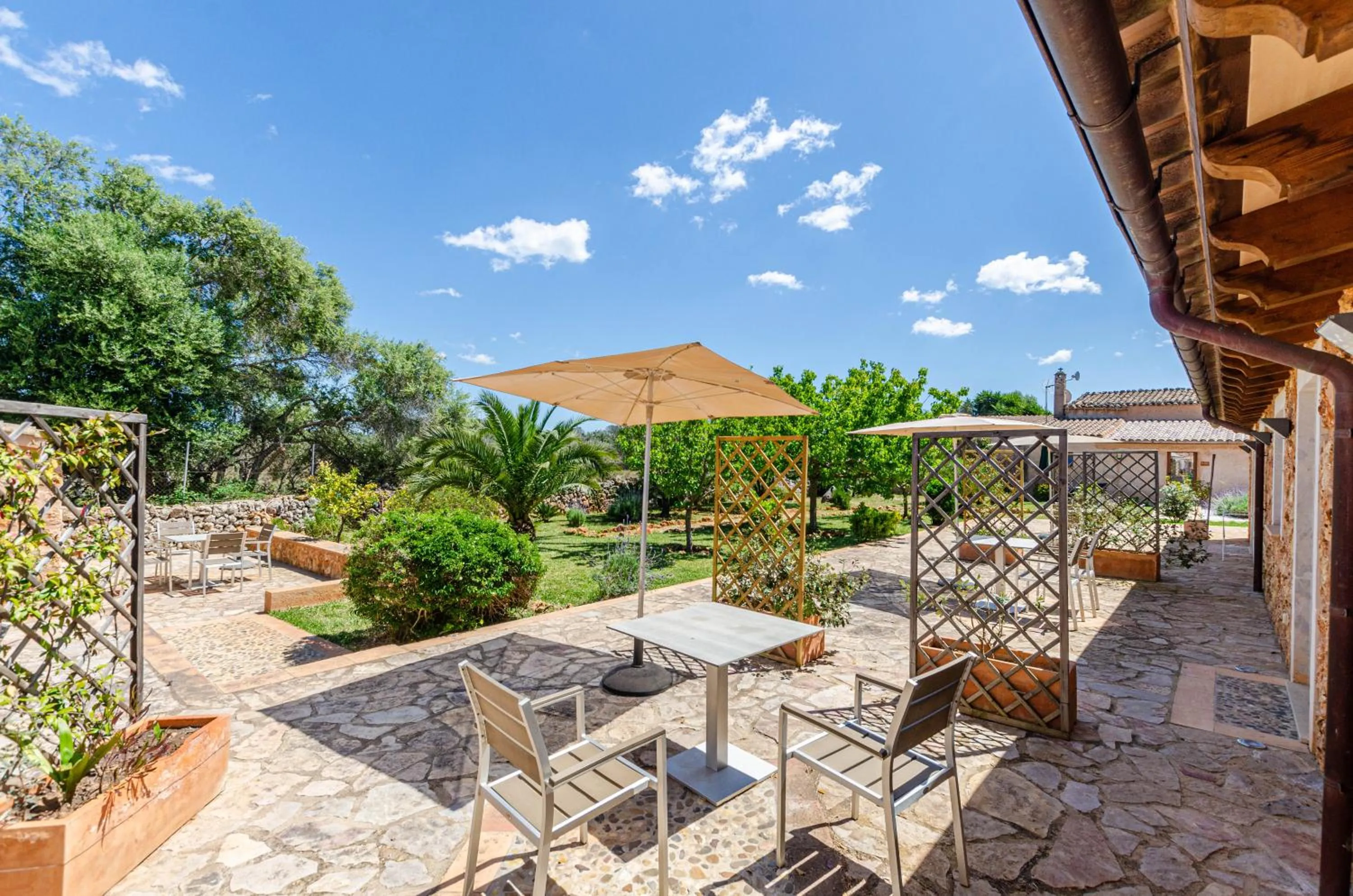 Garden view in Can Porretí Agroturisme